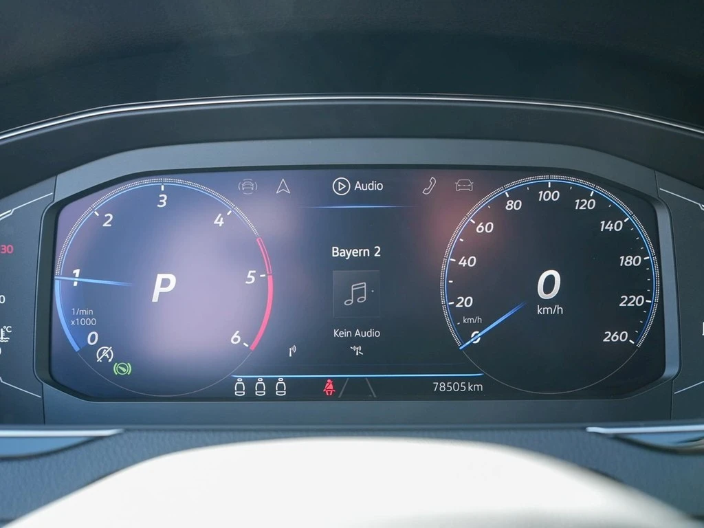 Volkswagen-Passat-image-14