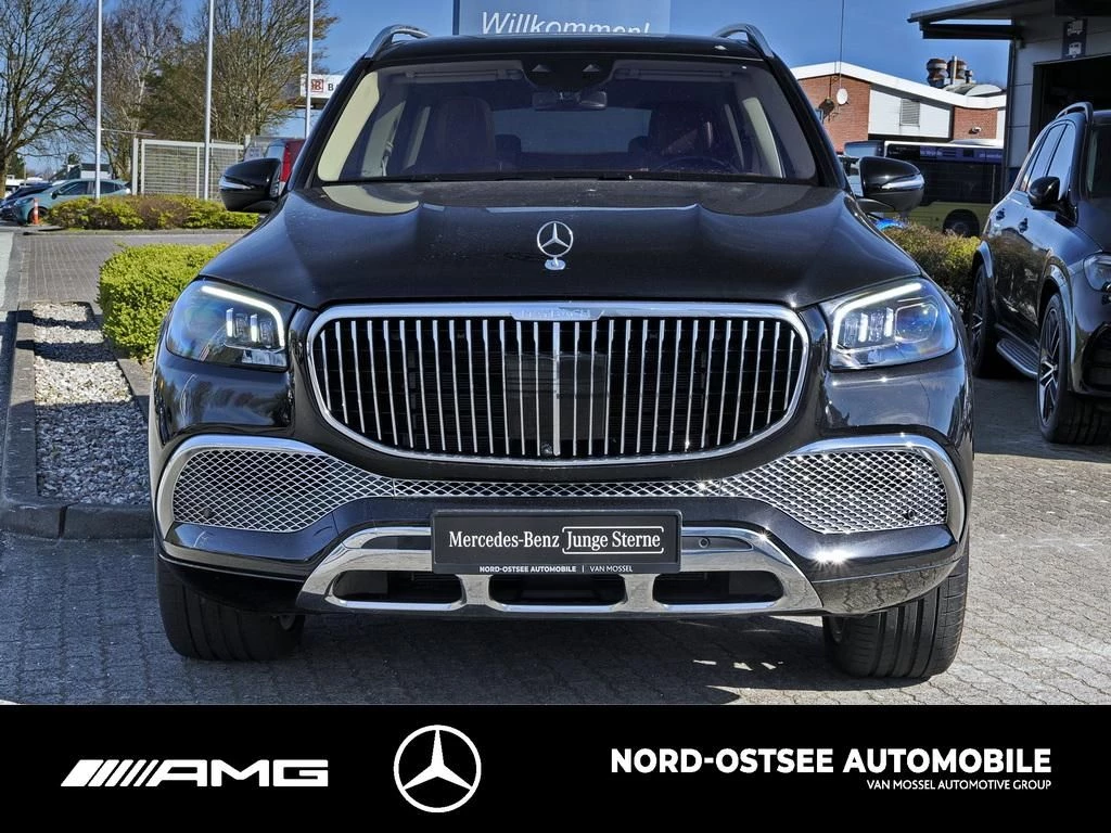 Mercedes-Benz-GLS-image-1