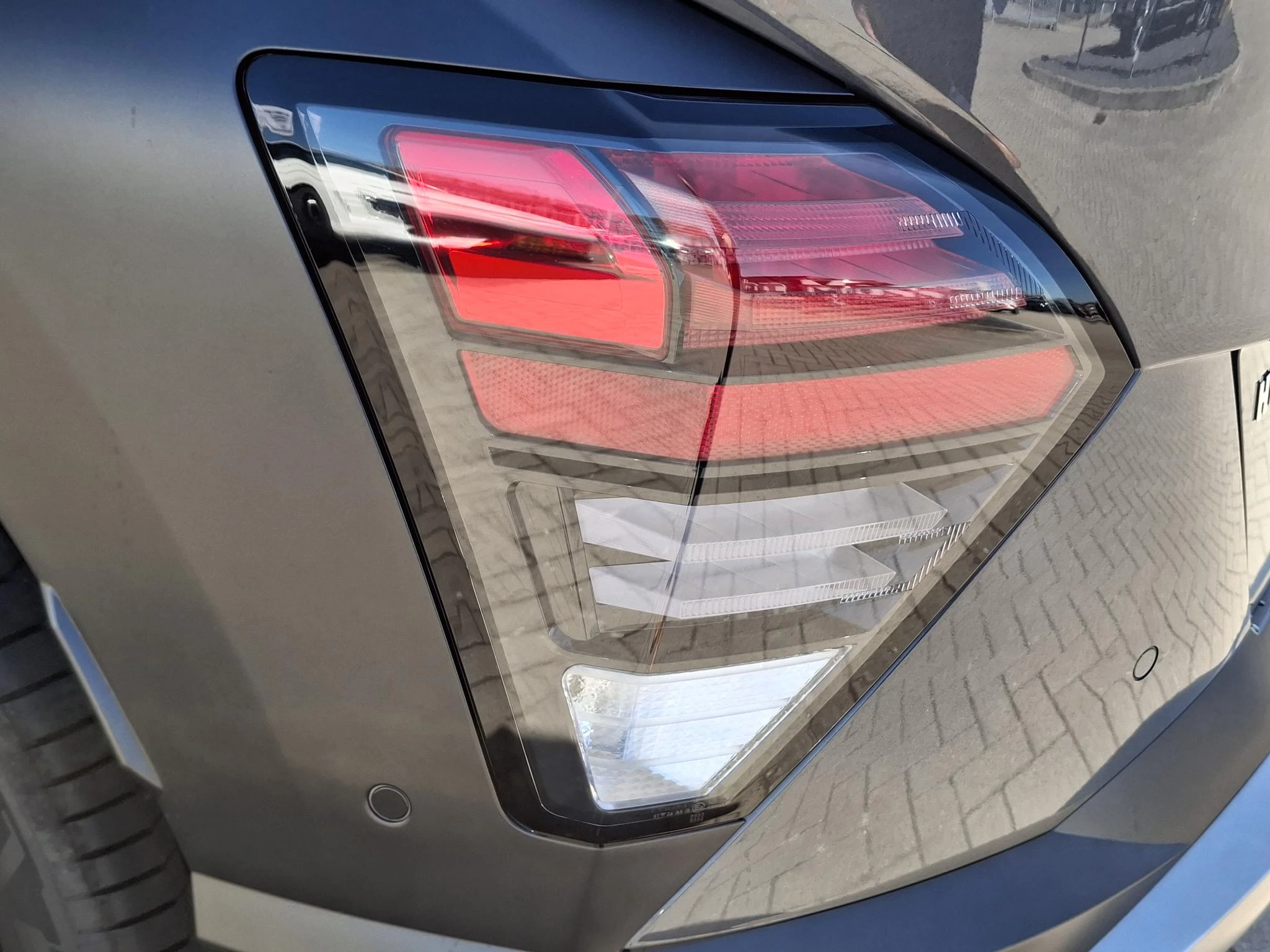 Hyundai Kona 1.6 GDI HEV Premium Sky