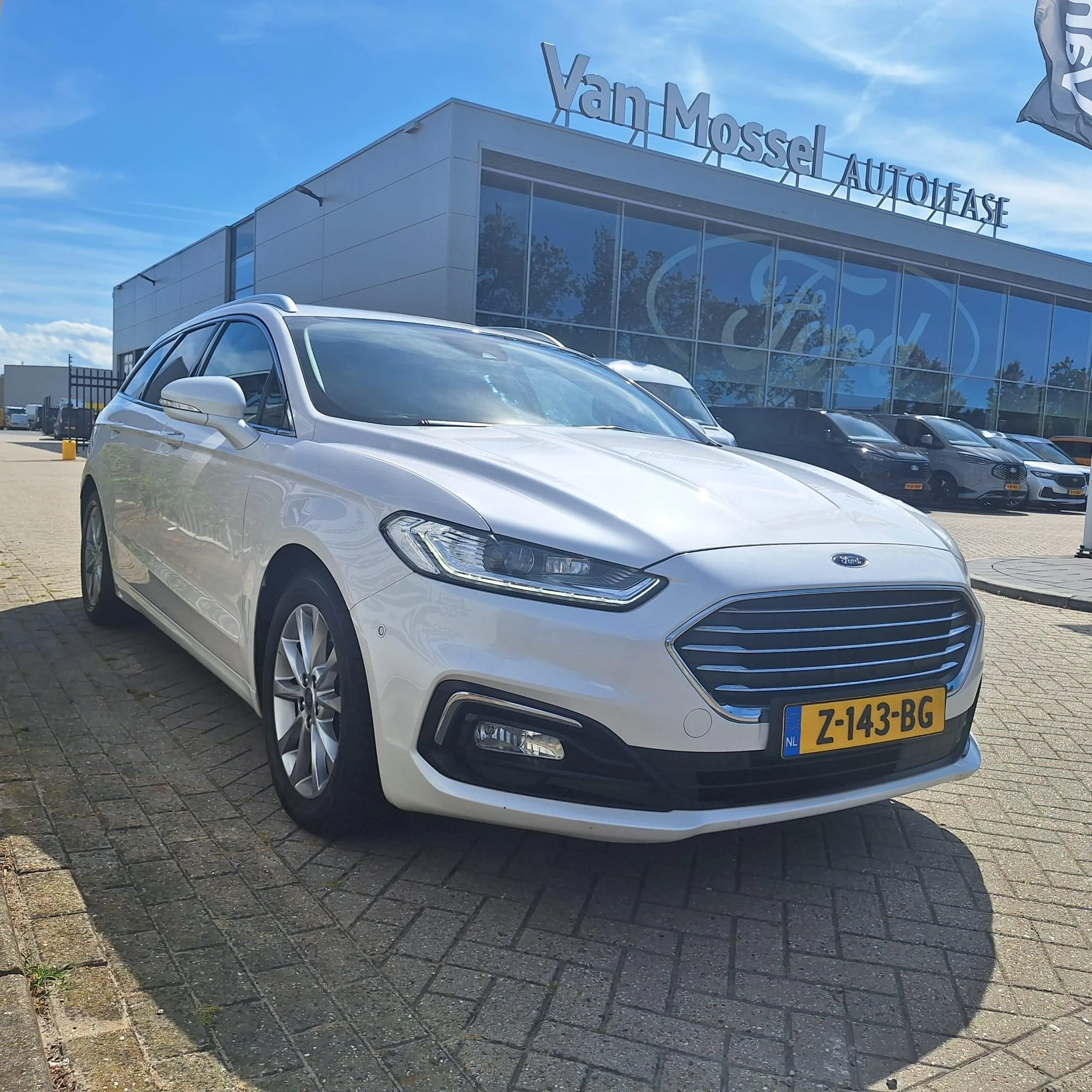 Ford Mondeo Wagon 2.0 IVCT HEV Titanium
