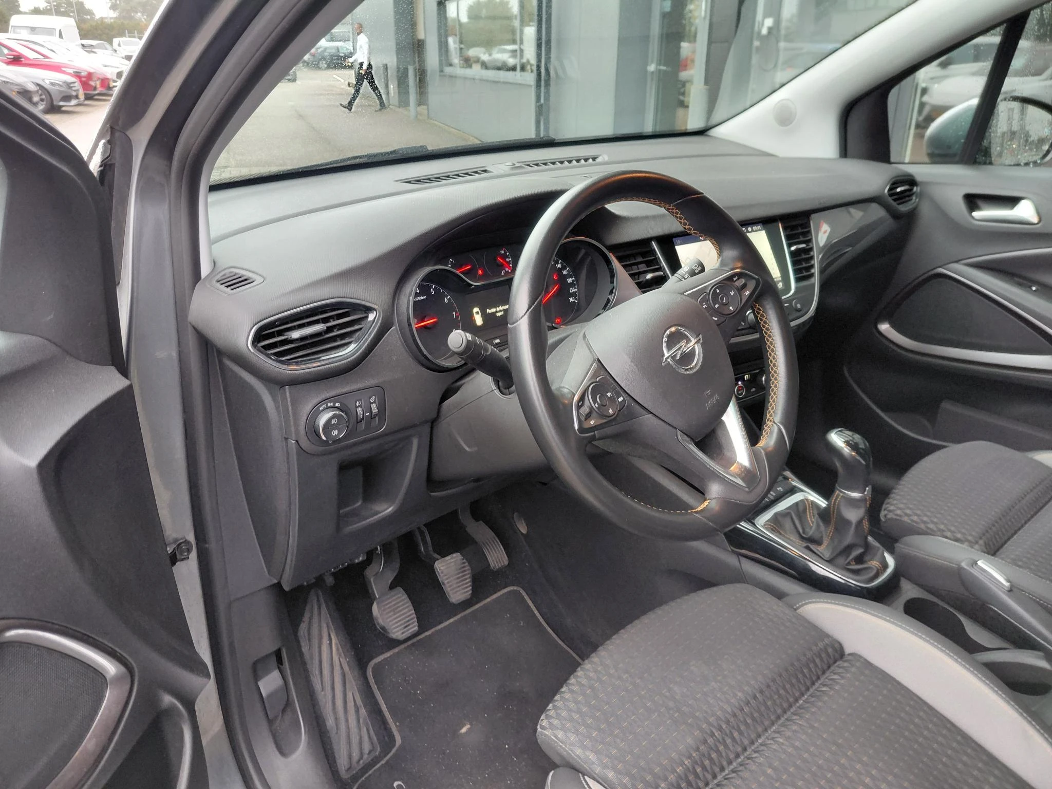 Opel-Crossland X-image-12