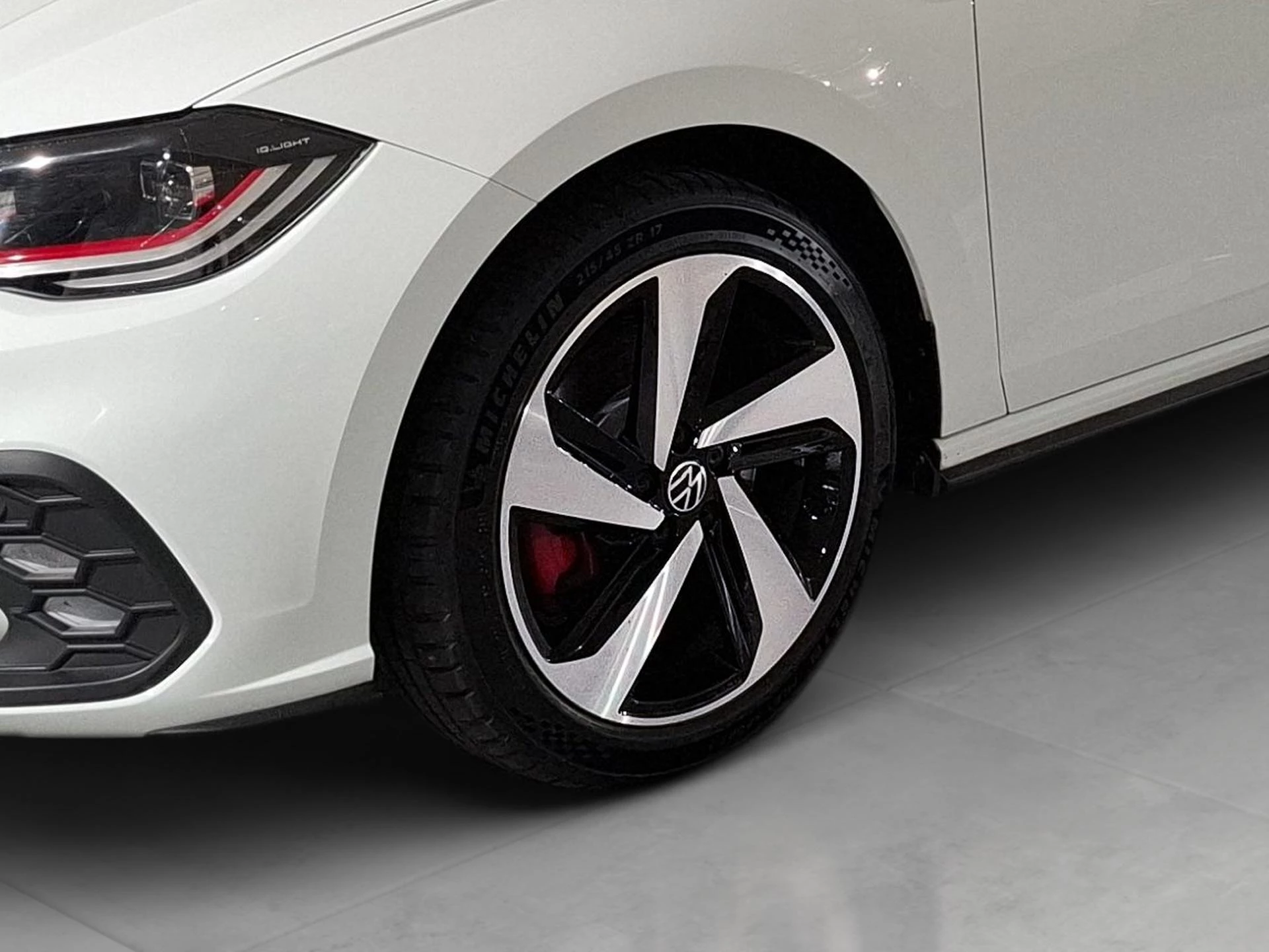 Volkswagen-Polo-image-21