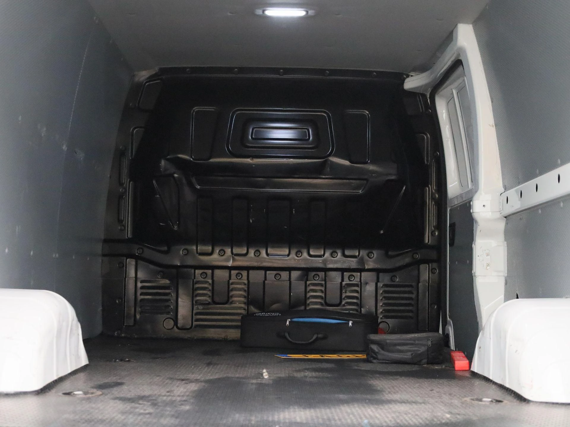 Maxus eDeliver3 50 kWh LWB
