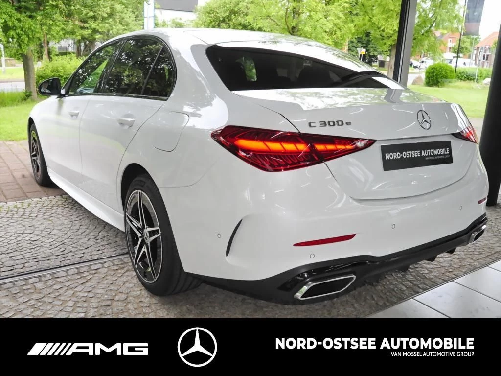 Mercedes-Benz C-Klasse 300 e AMG ADVANCED NIGHT VERKEHRSZ.-ASSIST AMG LineW206 C 300 e AMG ADVANCED NIGHT VERKEHRSZ.-ASSIST AMG Line