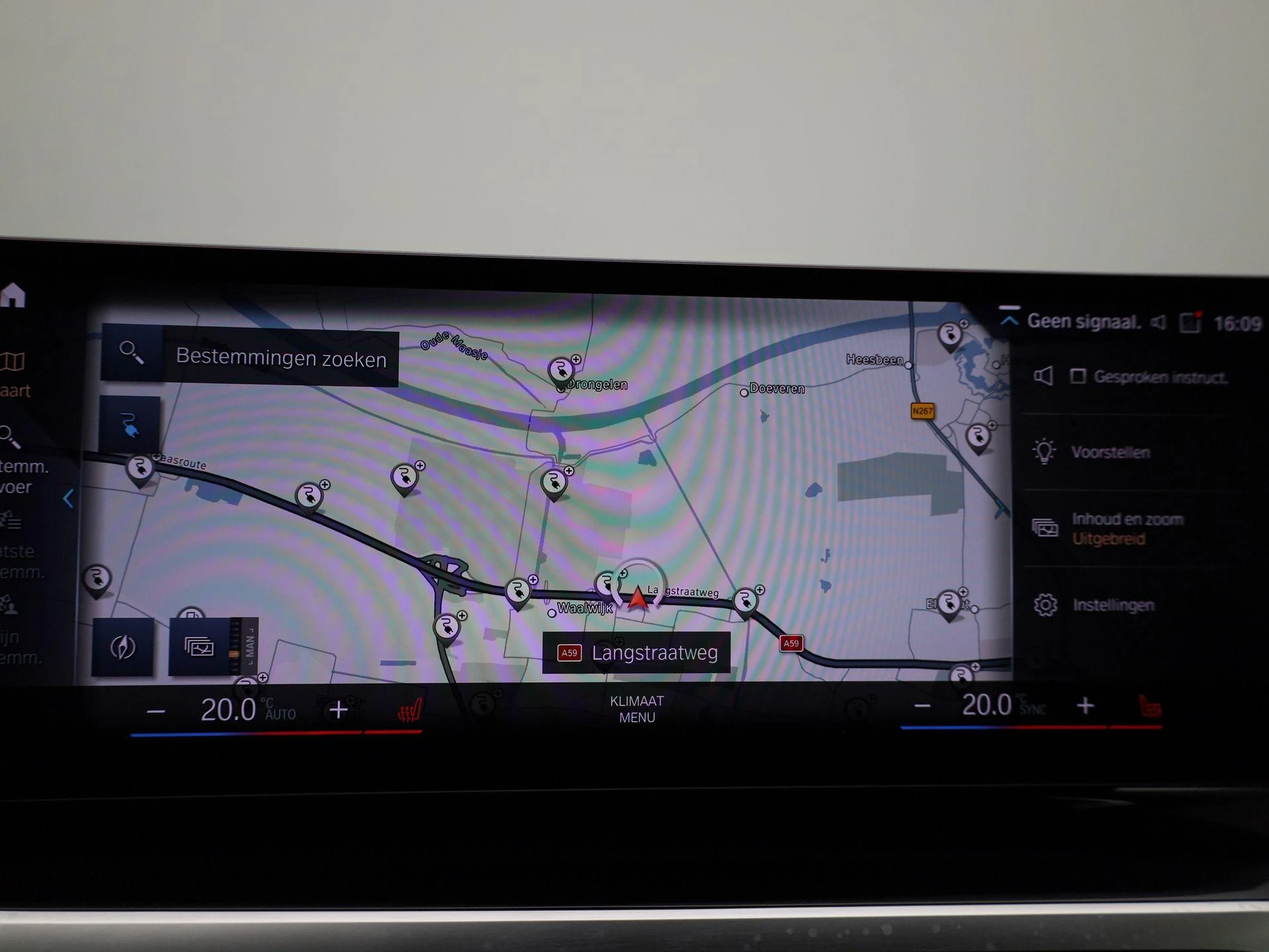 BMW-i4-image-25