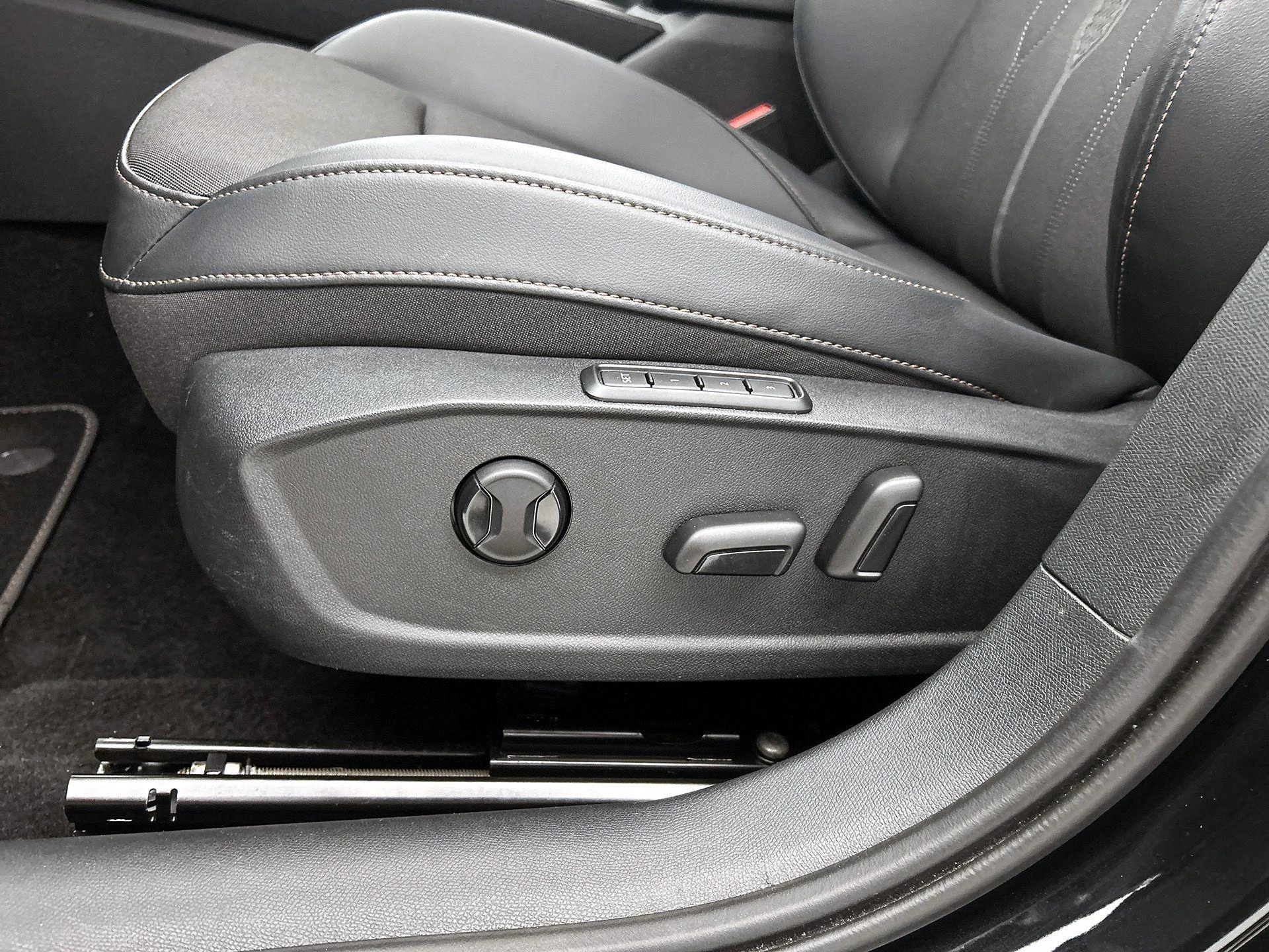 CUPRA Leon 1.4 e-Hybrid VZ Performance