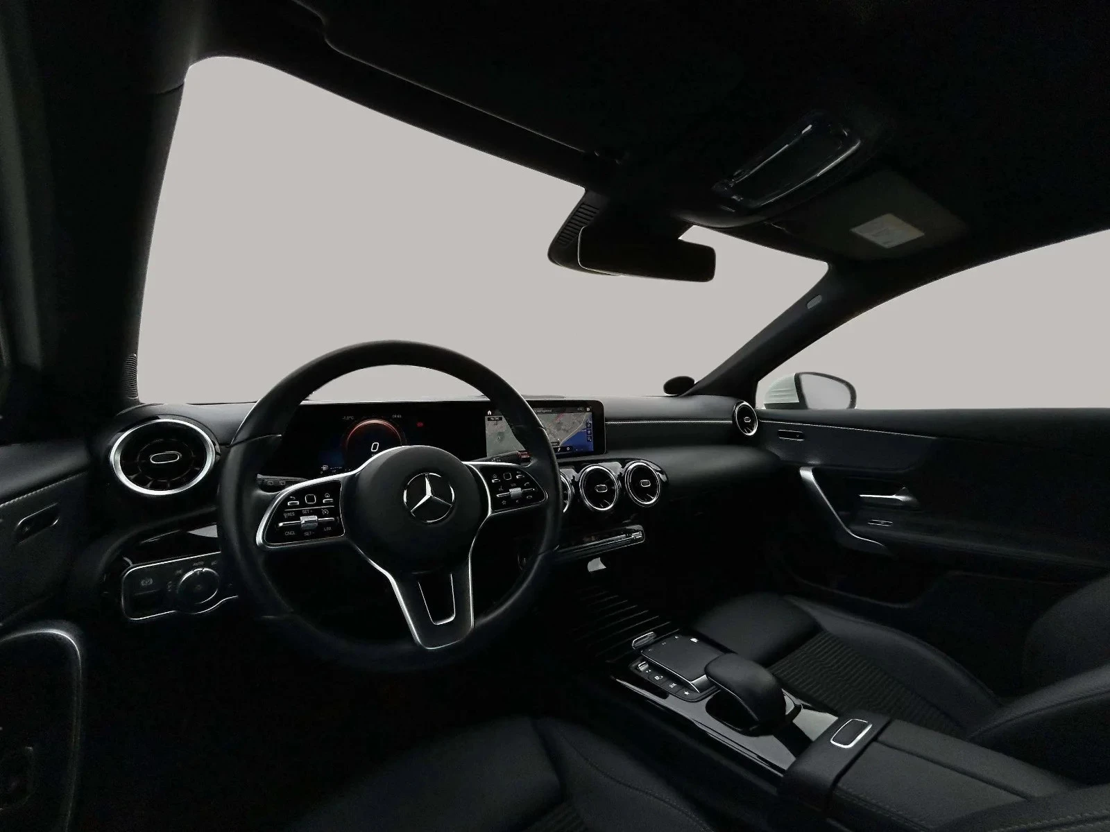 Mercedes-Benz-A-Klasse-image-10