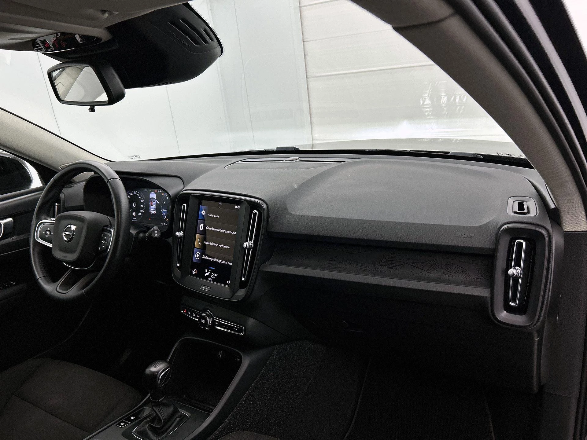 Volvo-XC40-image-19