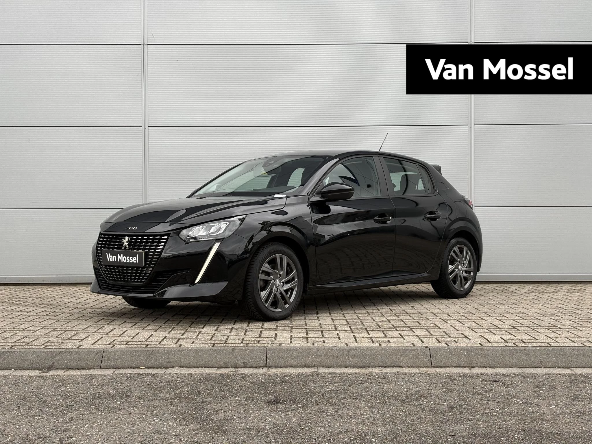 Peugeot-208-image-0