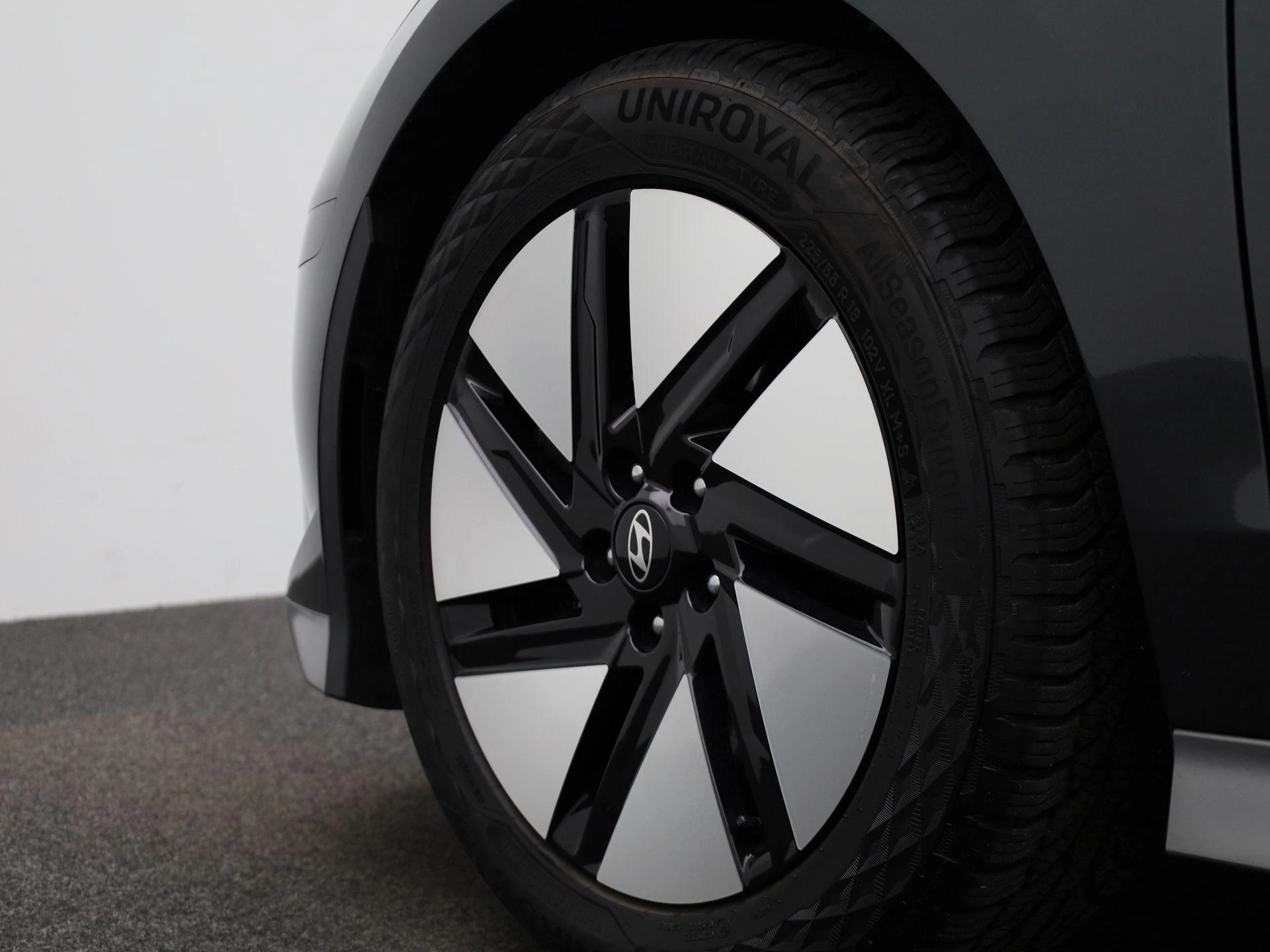 Hyundai-IONIQ 6-image-42