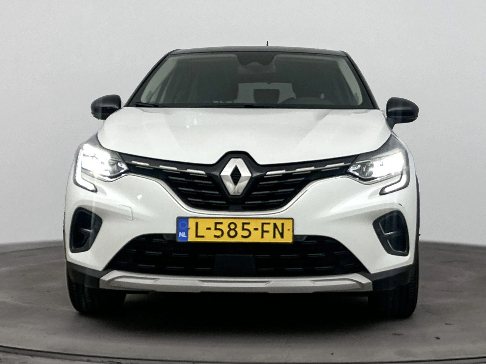 Renault-Captur-image-4