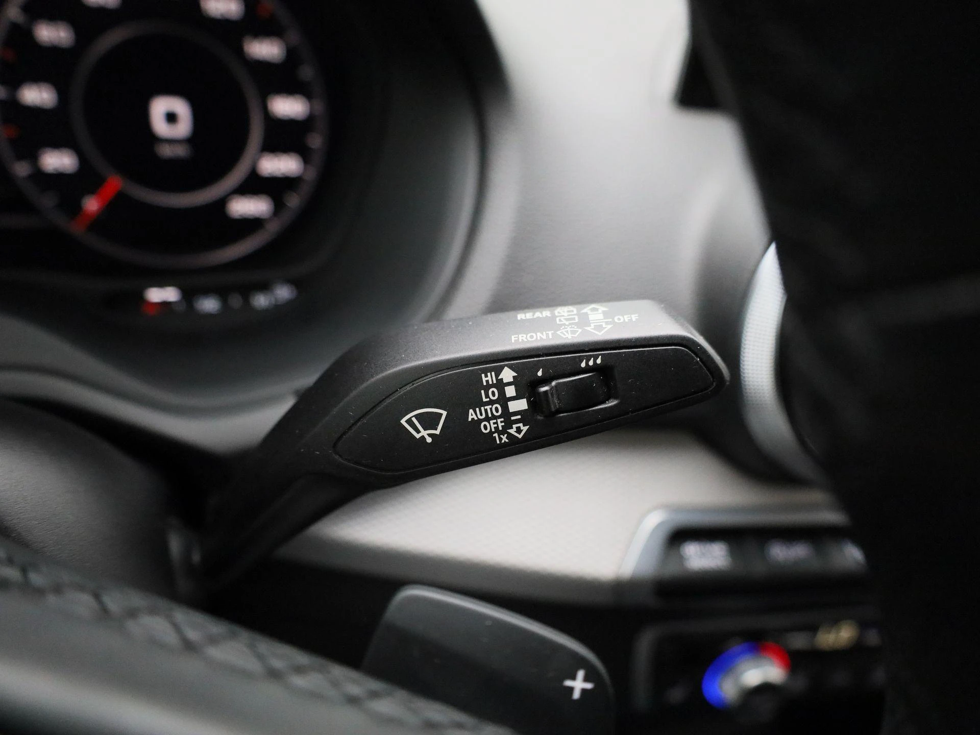 Audi-Q2-image-21