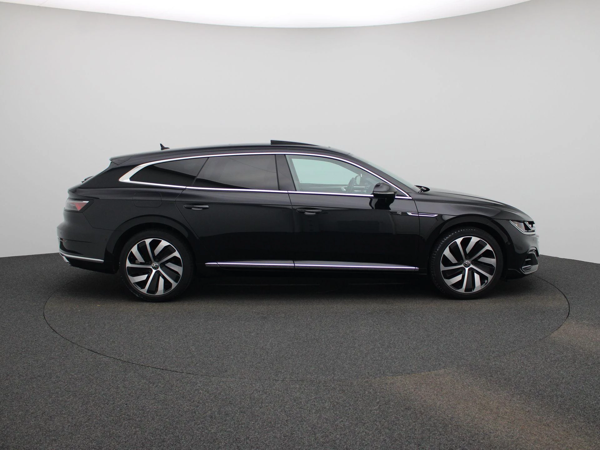 Volkswagen-Arteon-image-5