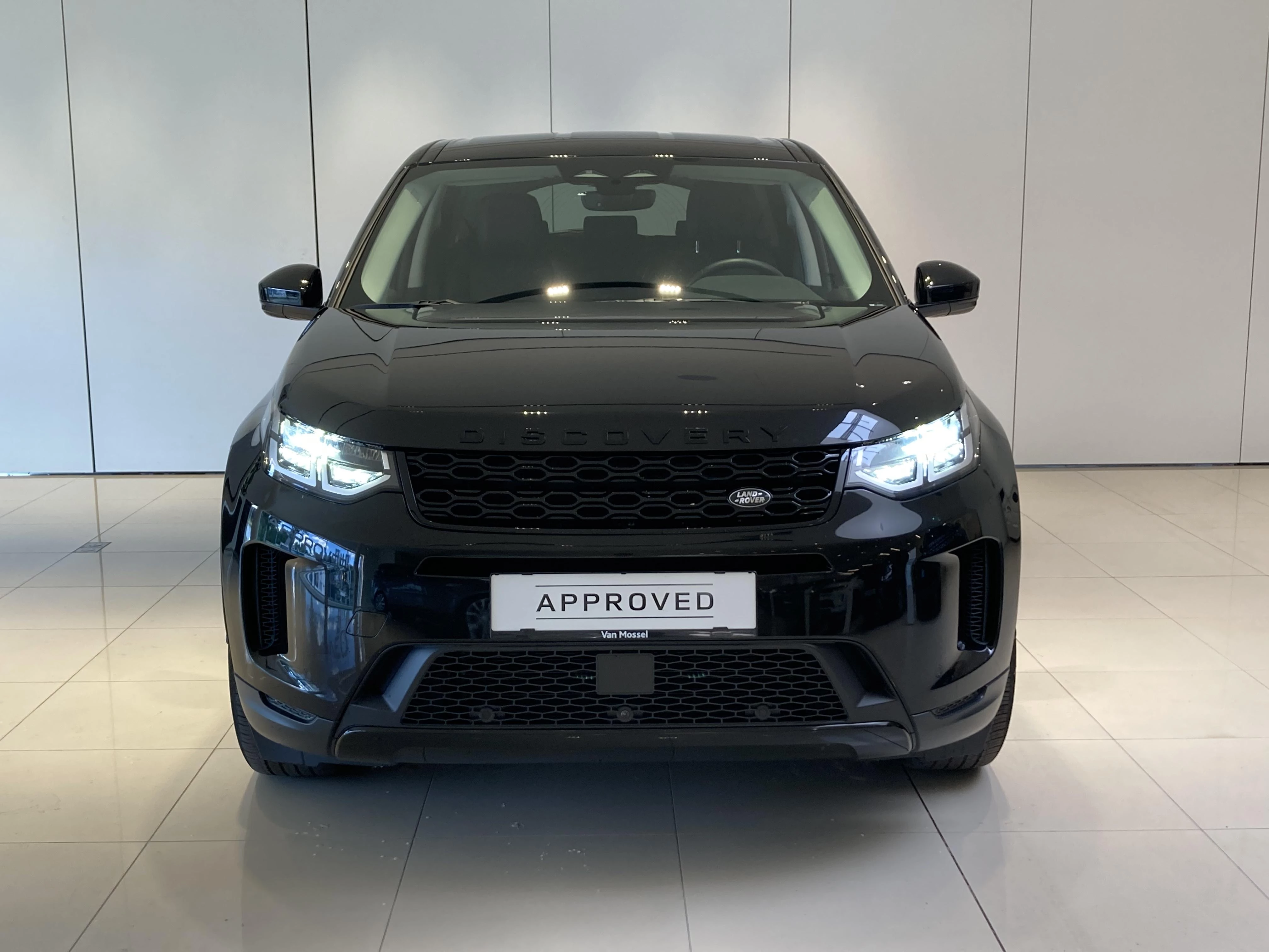 Land Rover-Discovery Sport-image-7