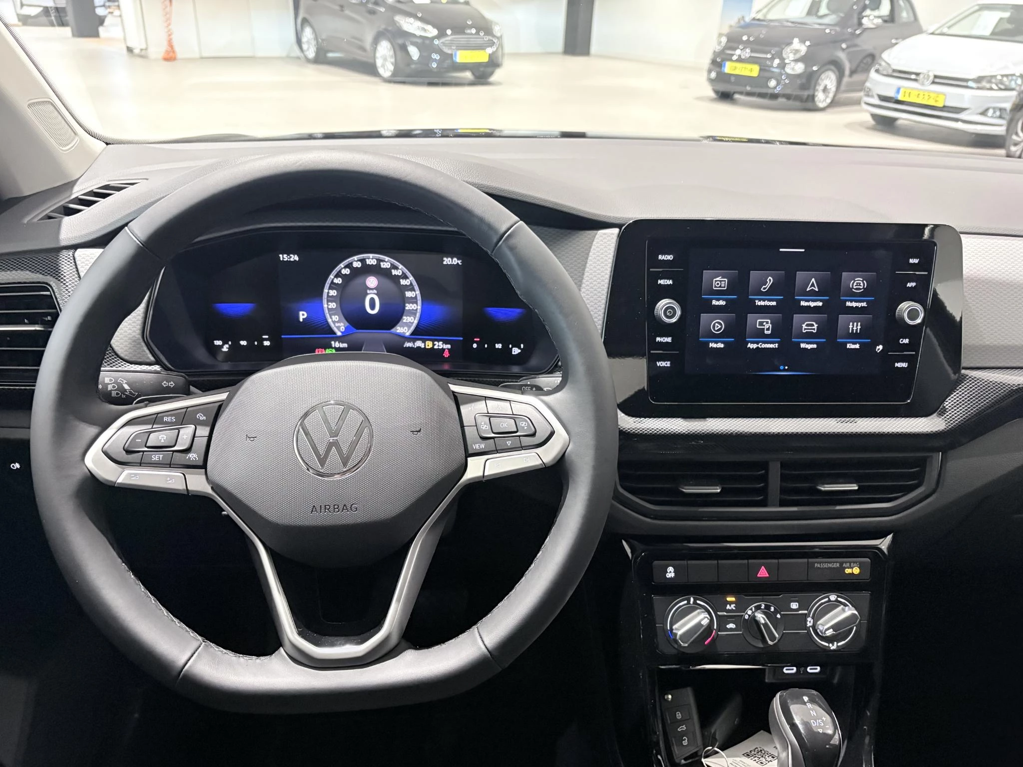 Volkswagen-T-Cross-image-16