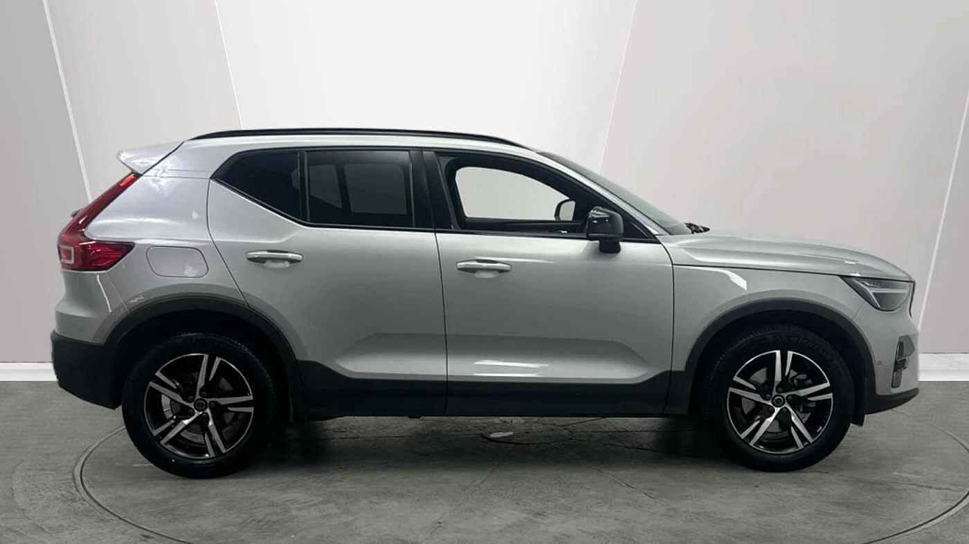 Volvo-XC40-image-2
