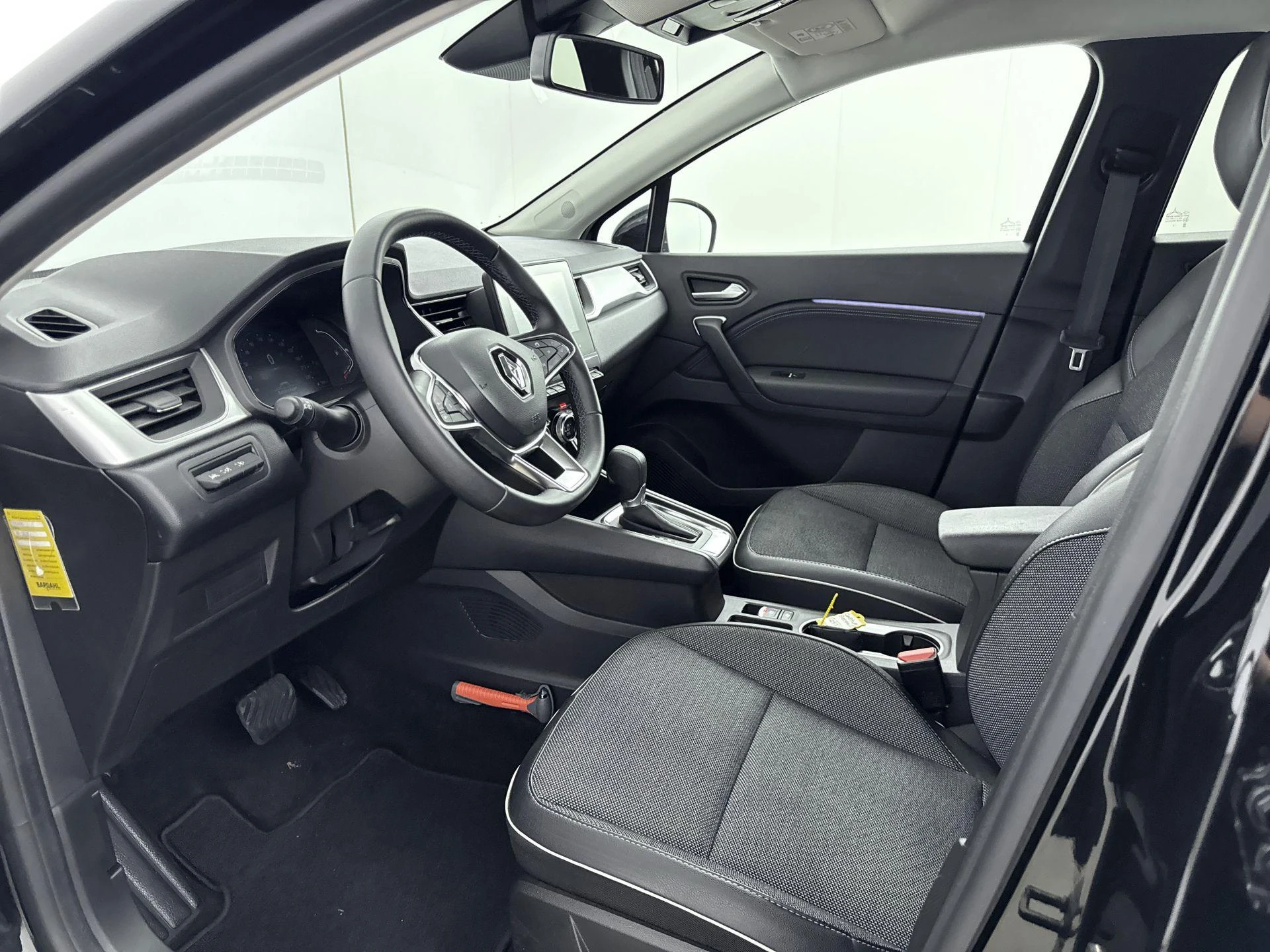 Renault-Captur-image-7