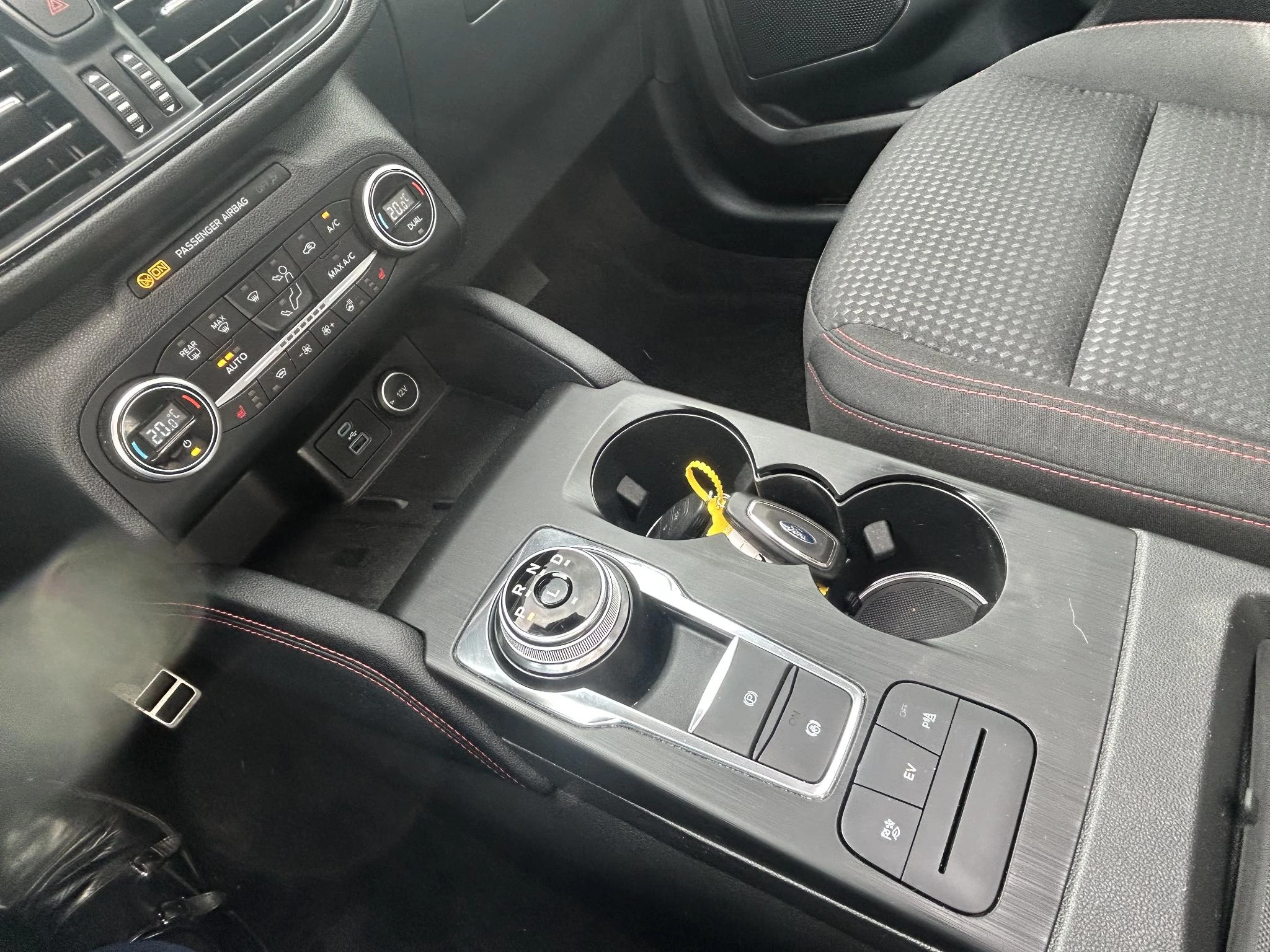 Ford-Kuga-image-19