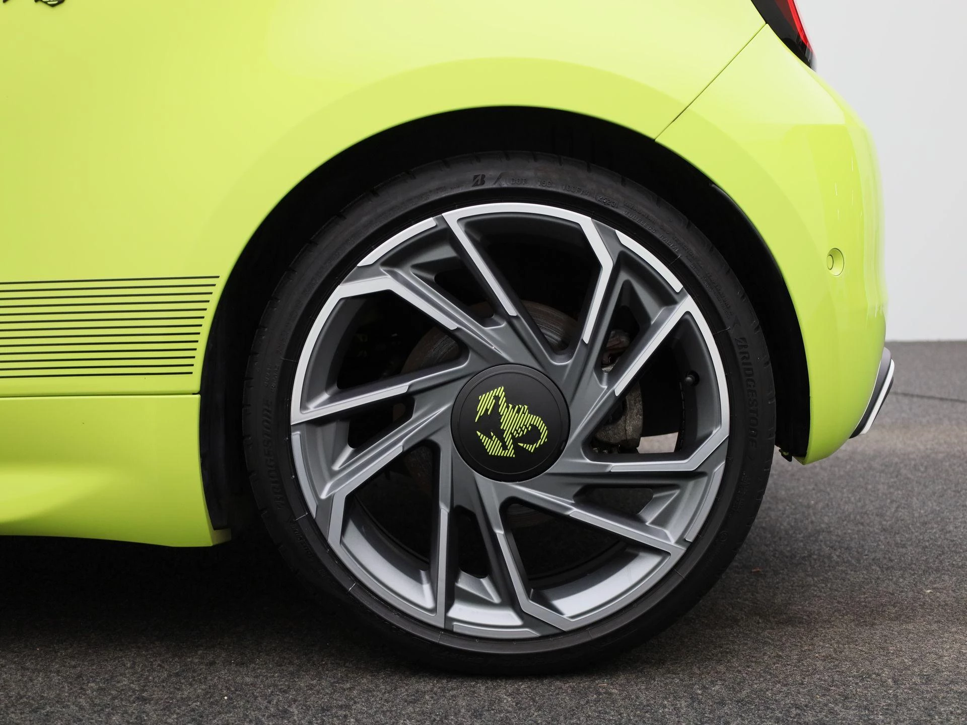 Abarth-500C-image-34