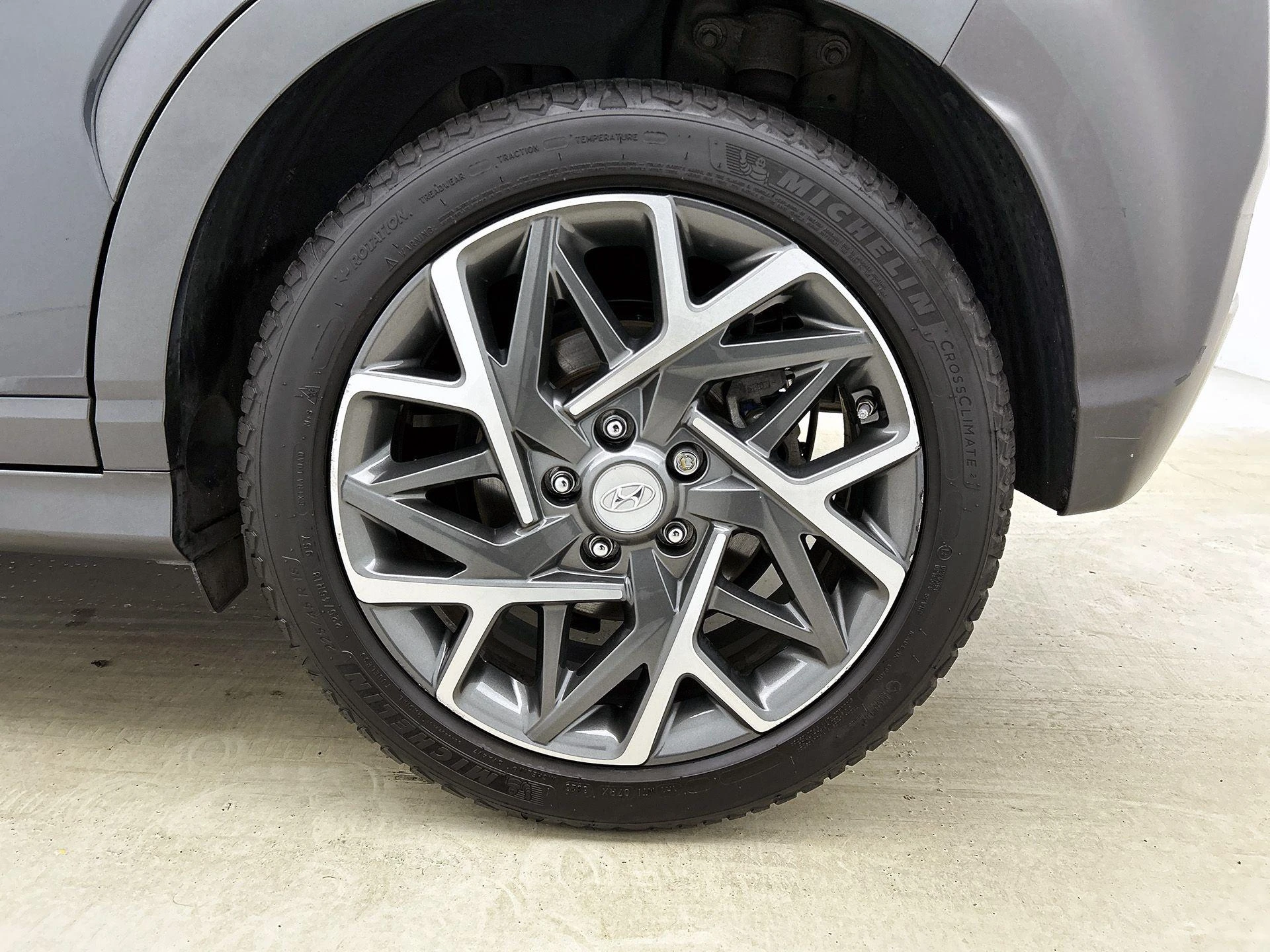 Hyundai-Kona-image-32
