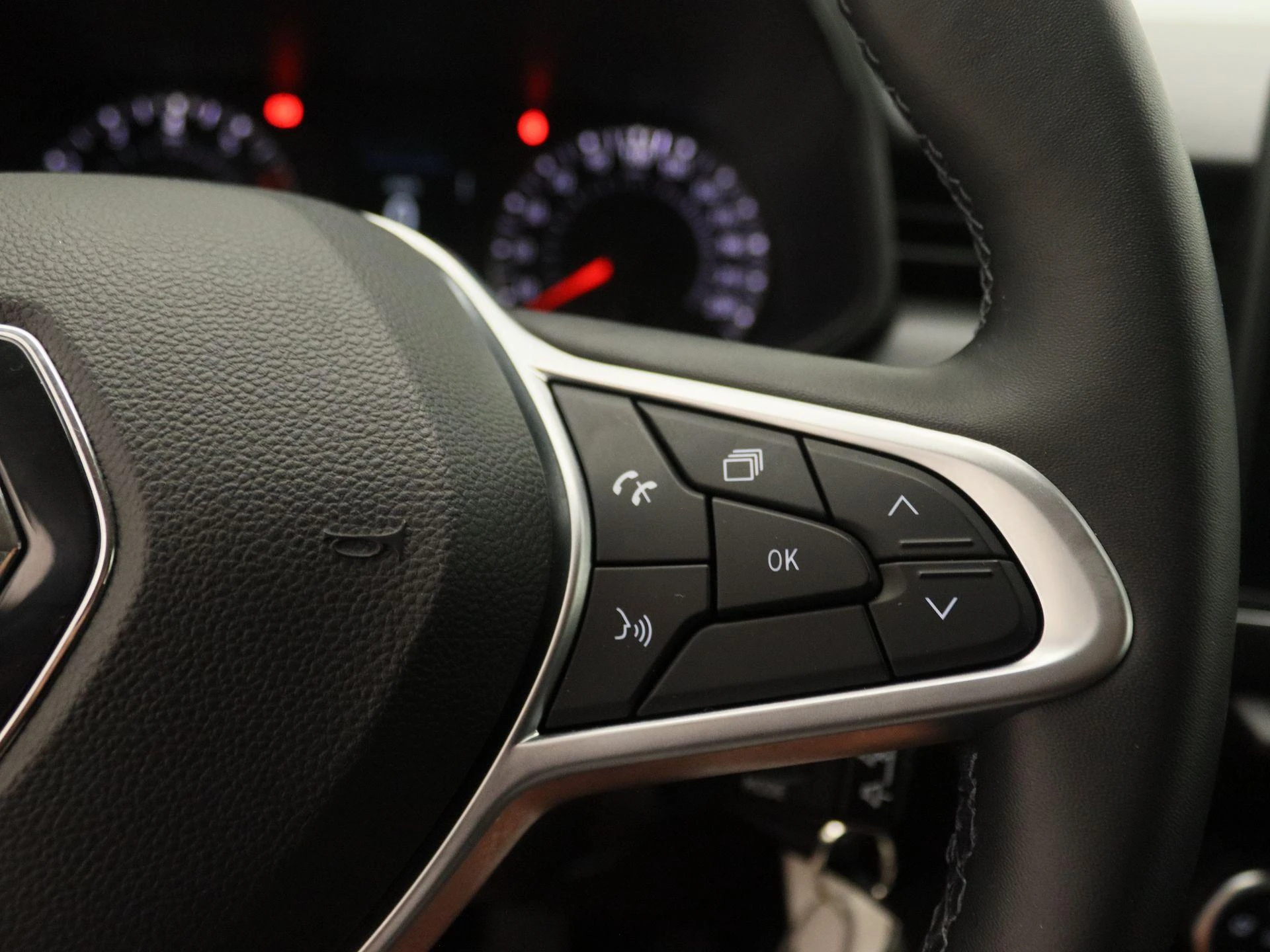 Renault-Clio-image-16