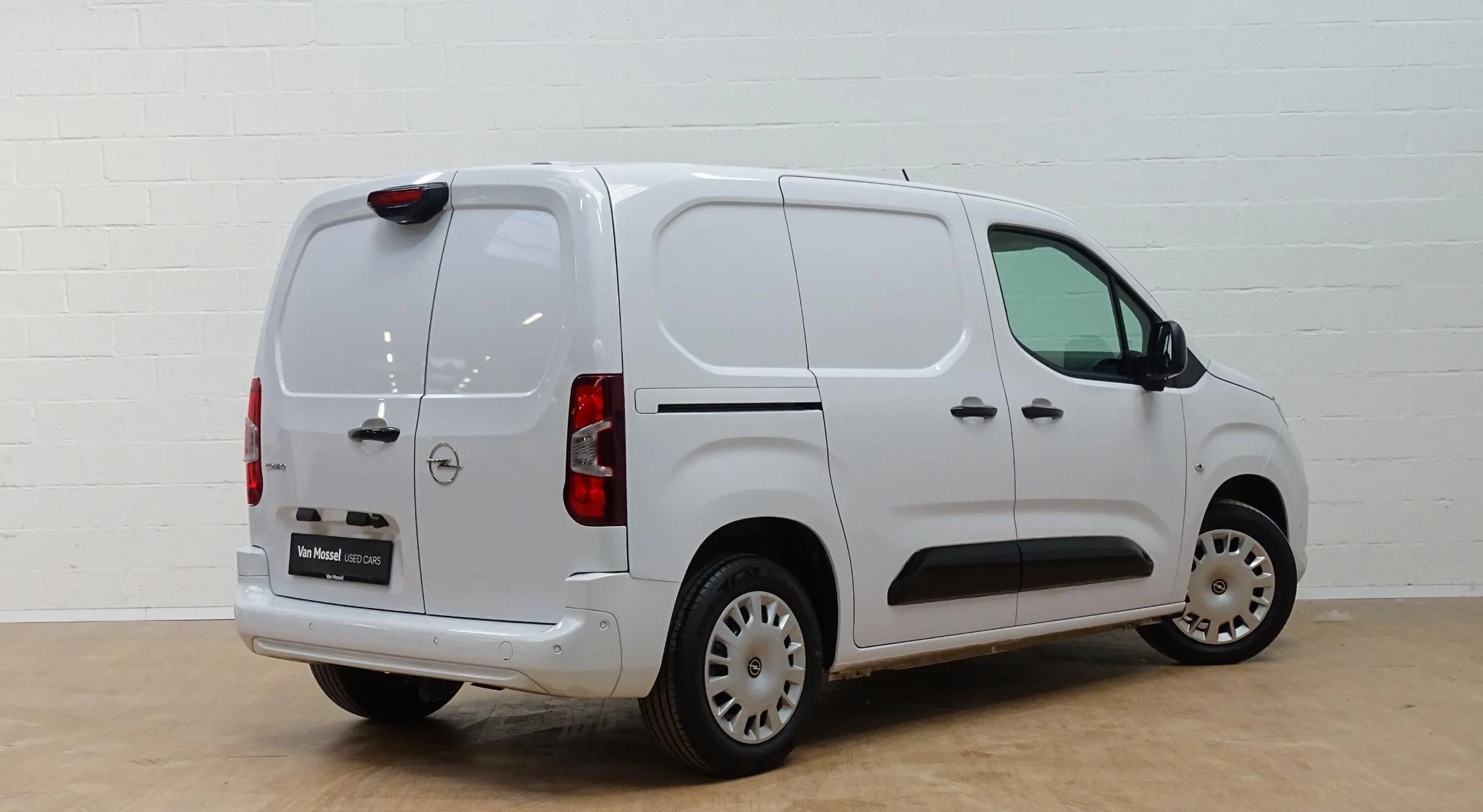 Opel-Combo-image-2