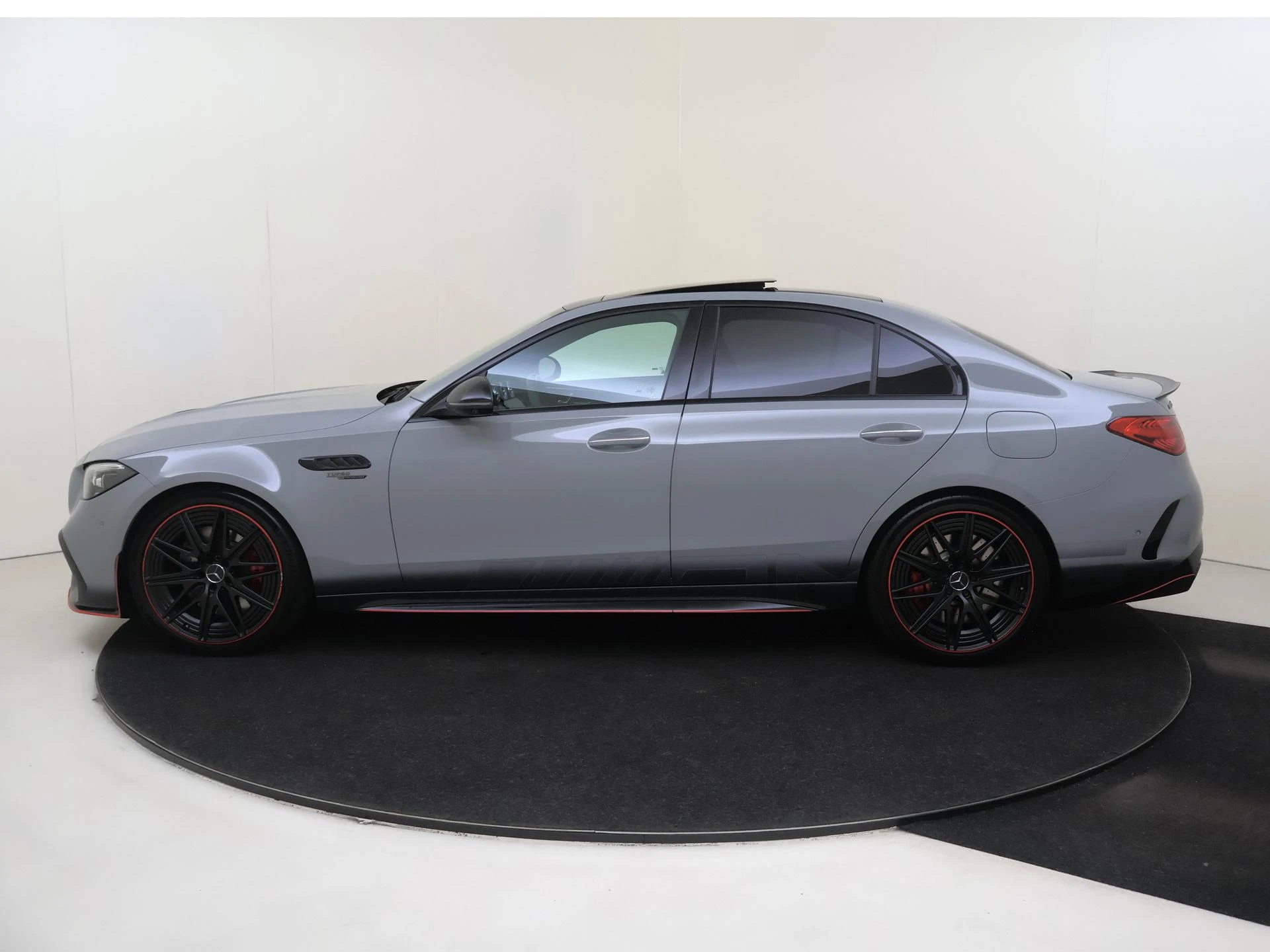 Mercedes-Benz C-Klasse AMG 63 S E Performance Night Edition