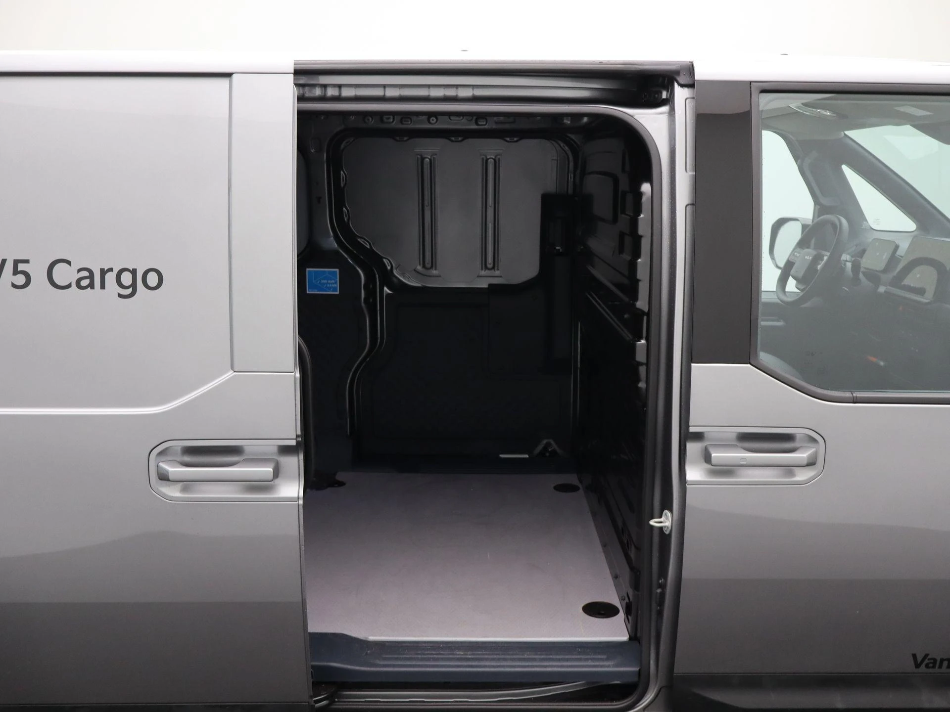 Kia-PV5-image-31