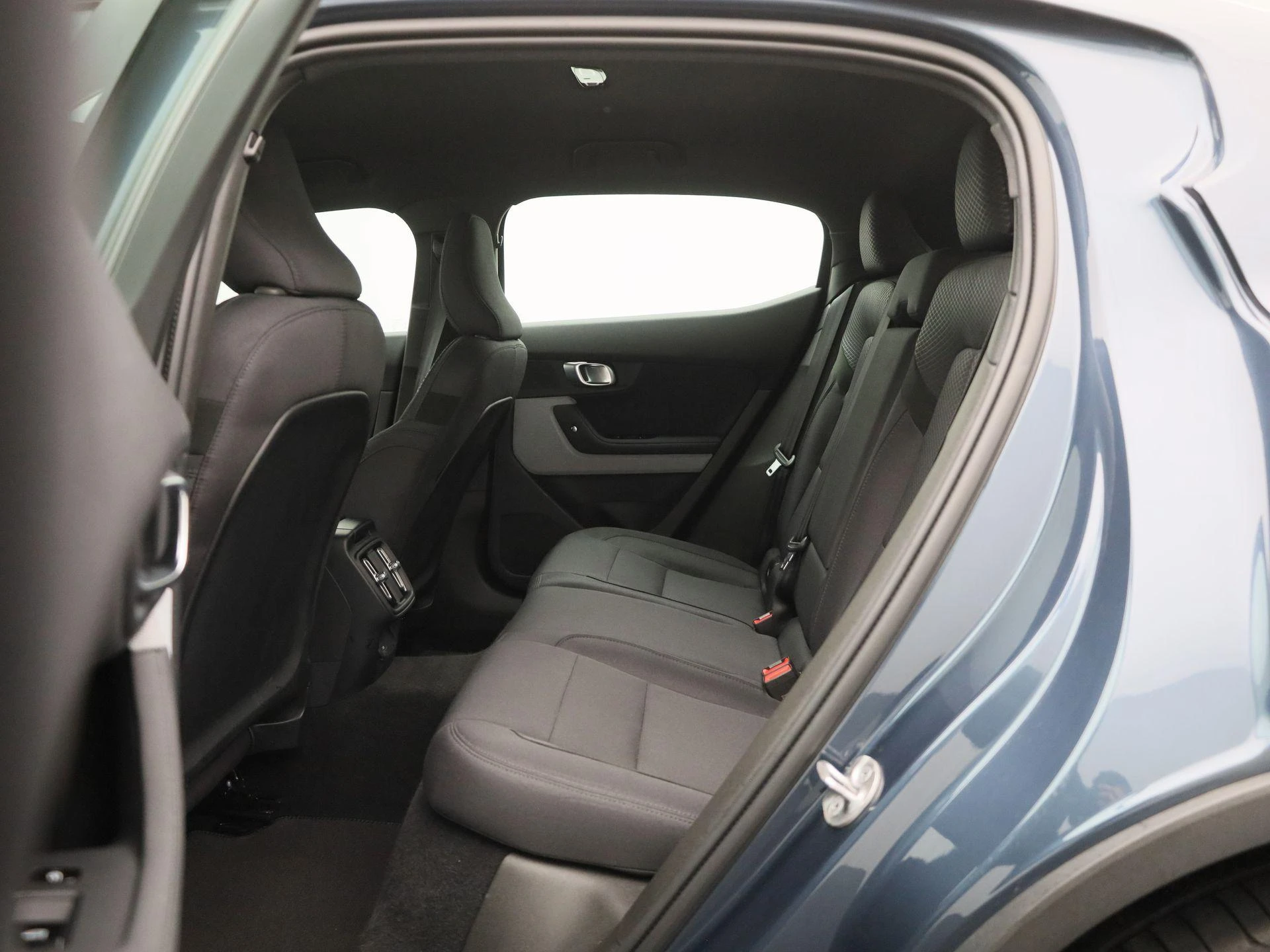 Polestar-2-image-11