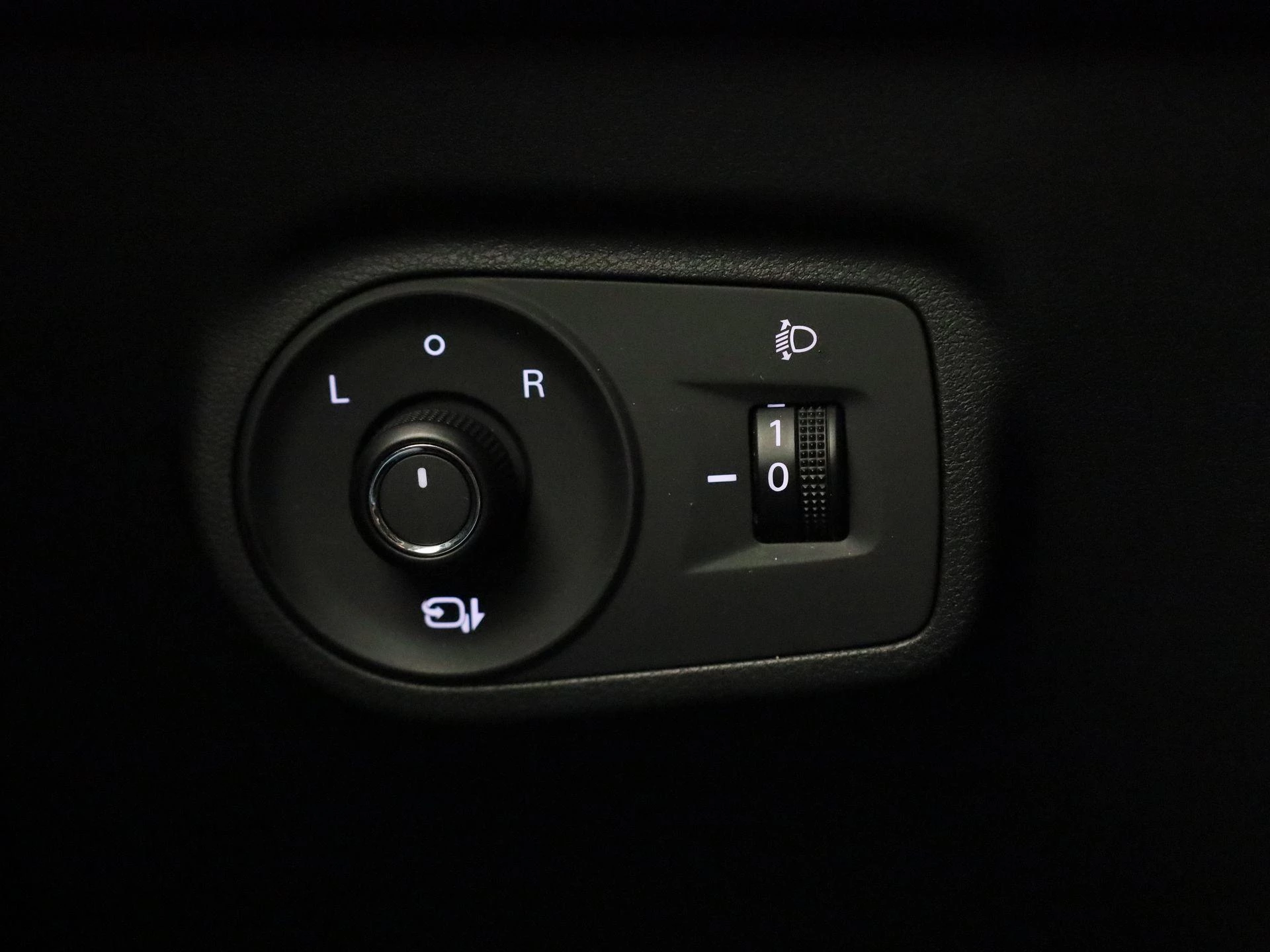 MG-ZS-image-19
