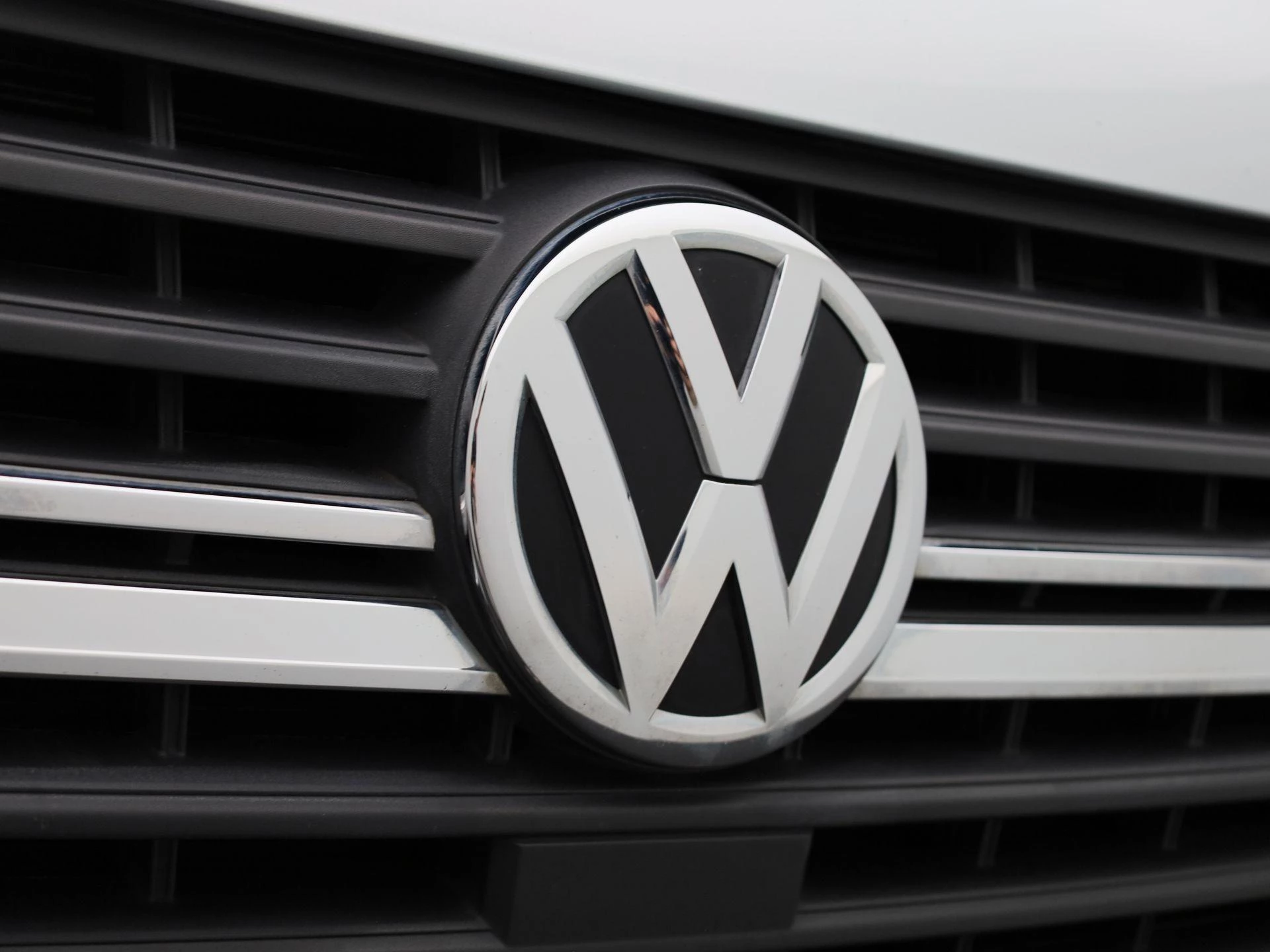 Volkswagen-Transporter-image-34