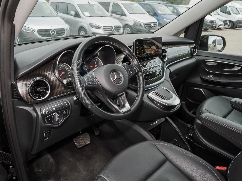 Mercedes-Benz-V-Klasse 300-image-7