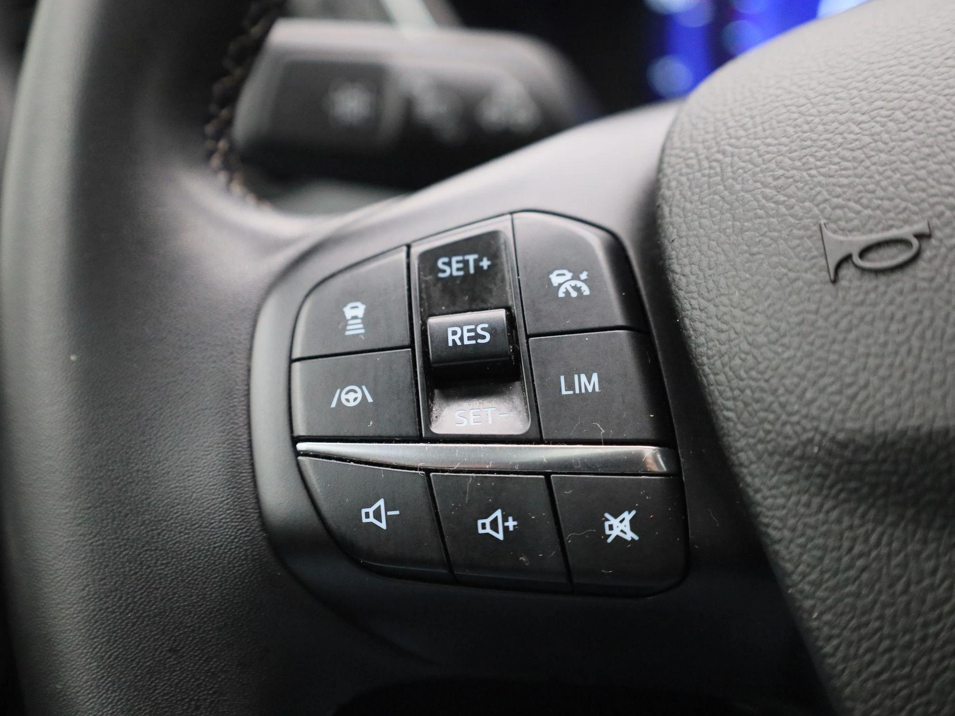 Ford-Kuga-image-18