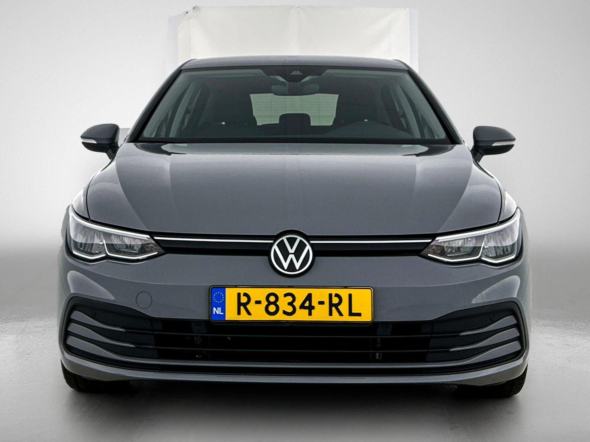 Volkswagen-Golf-image-4