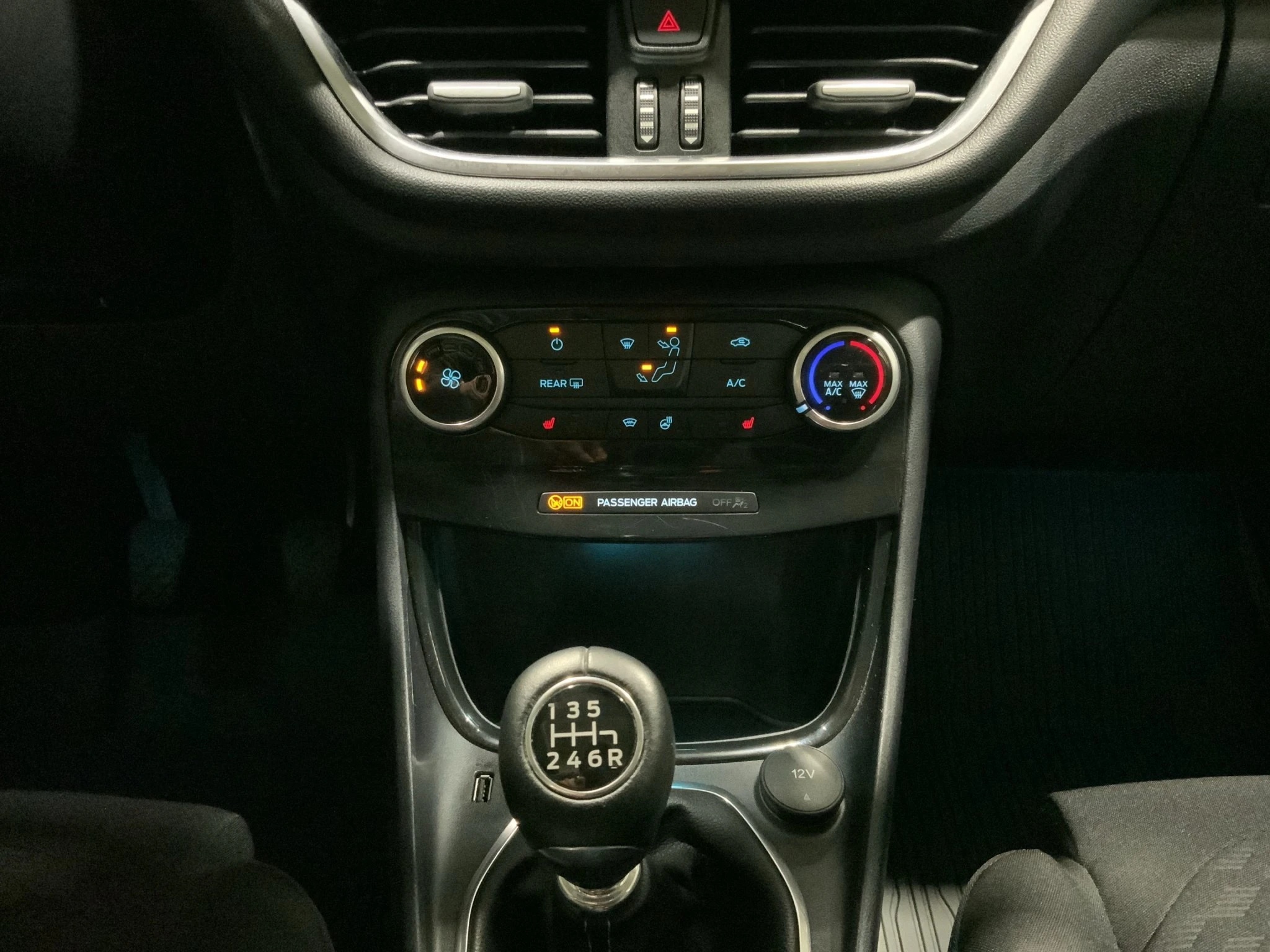 Ford Puma Titanium | E-HK | Pano | GJR | LED