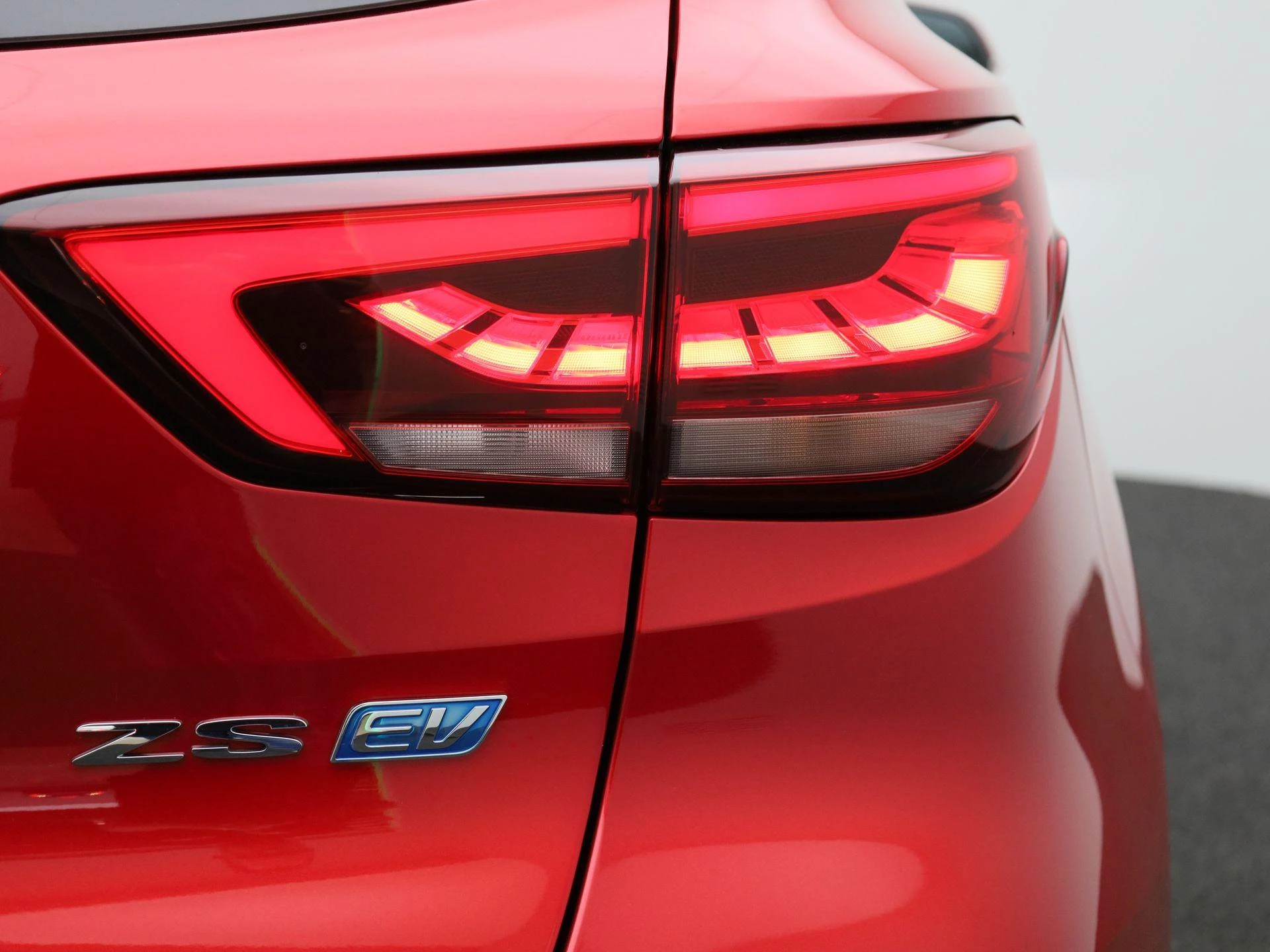MG-ZS EV-image-39