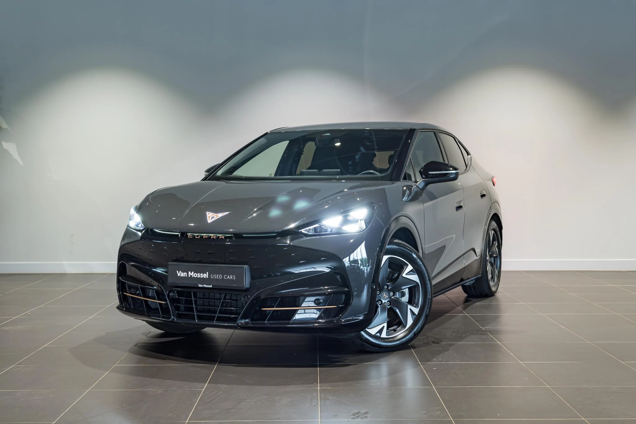 CUPRA-Tavascan-image-0