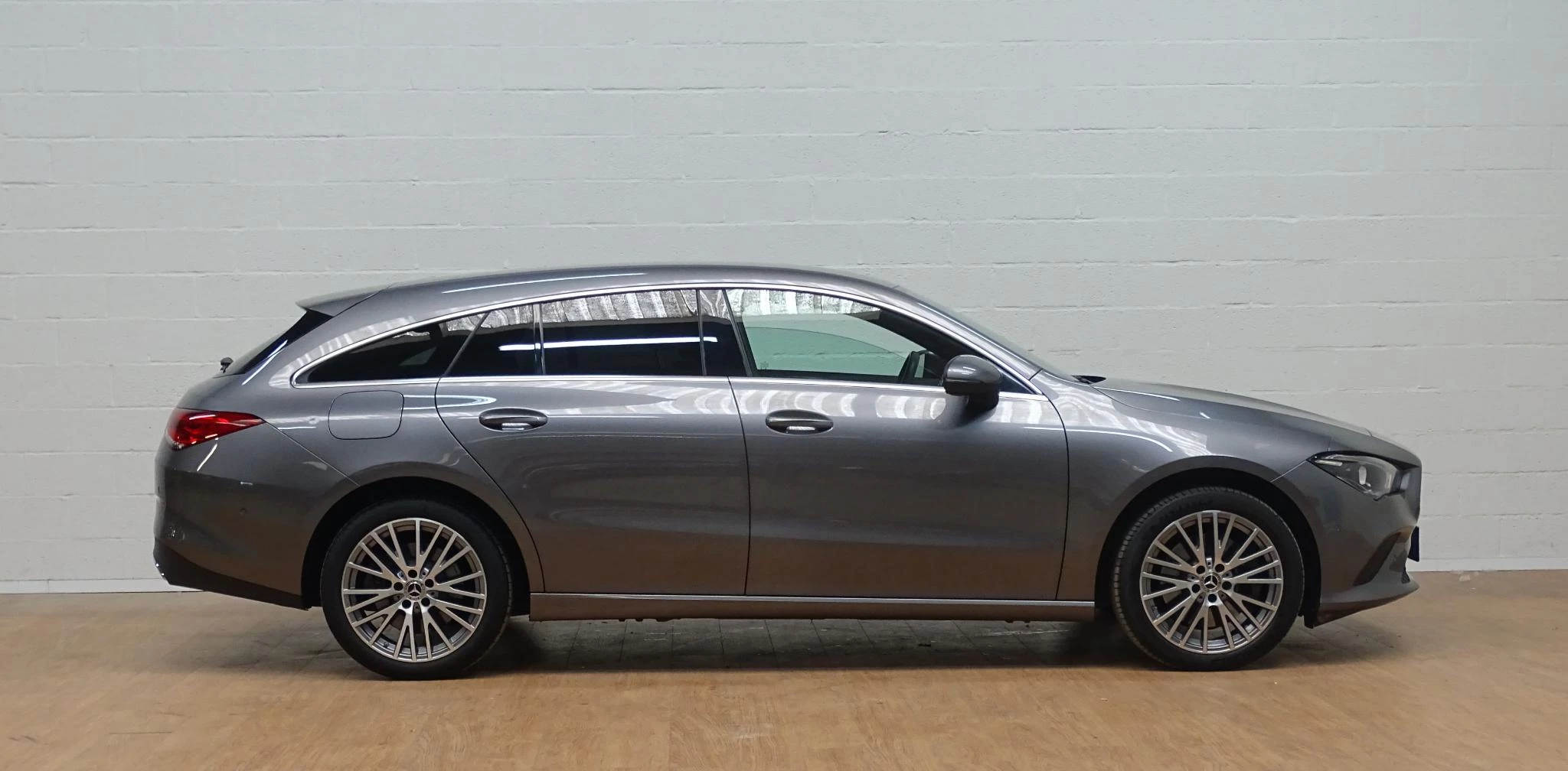 Mercedes-Benz CLA Shooting Brake 250 e Luxury Line
