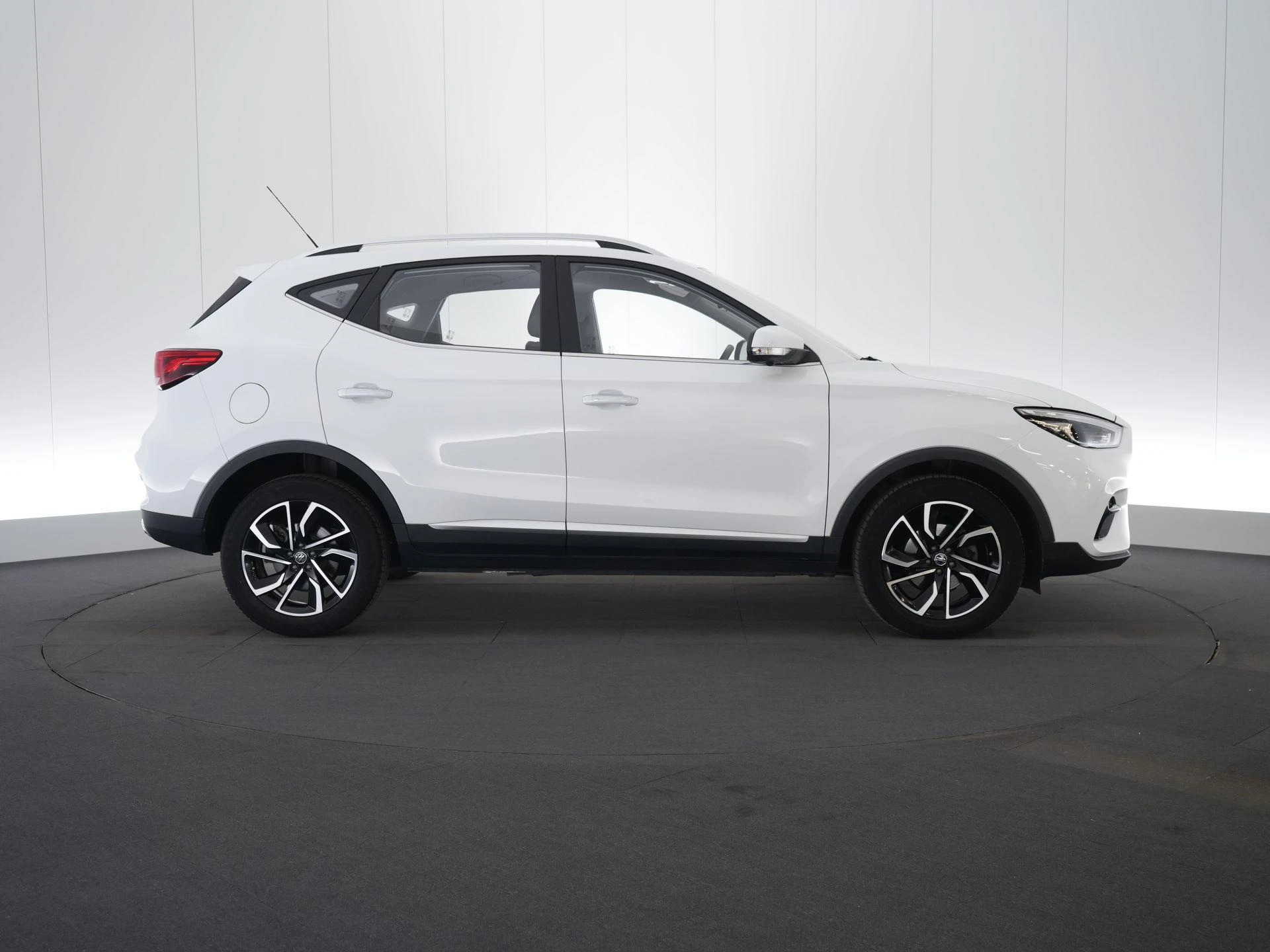 MG-ZS-image-5