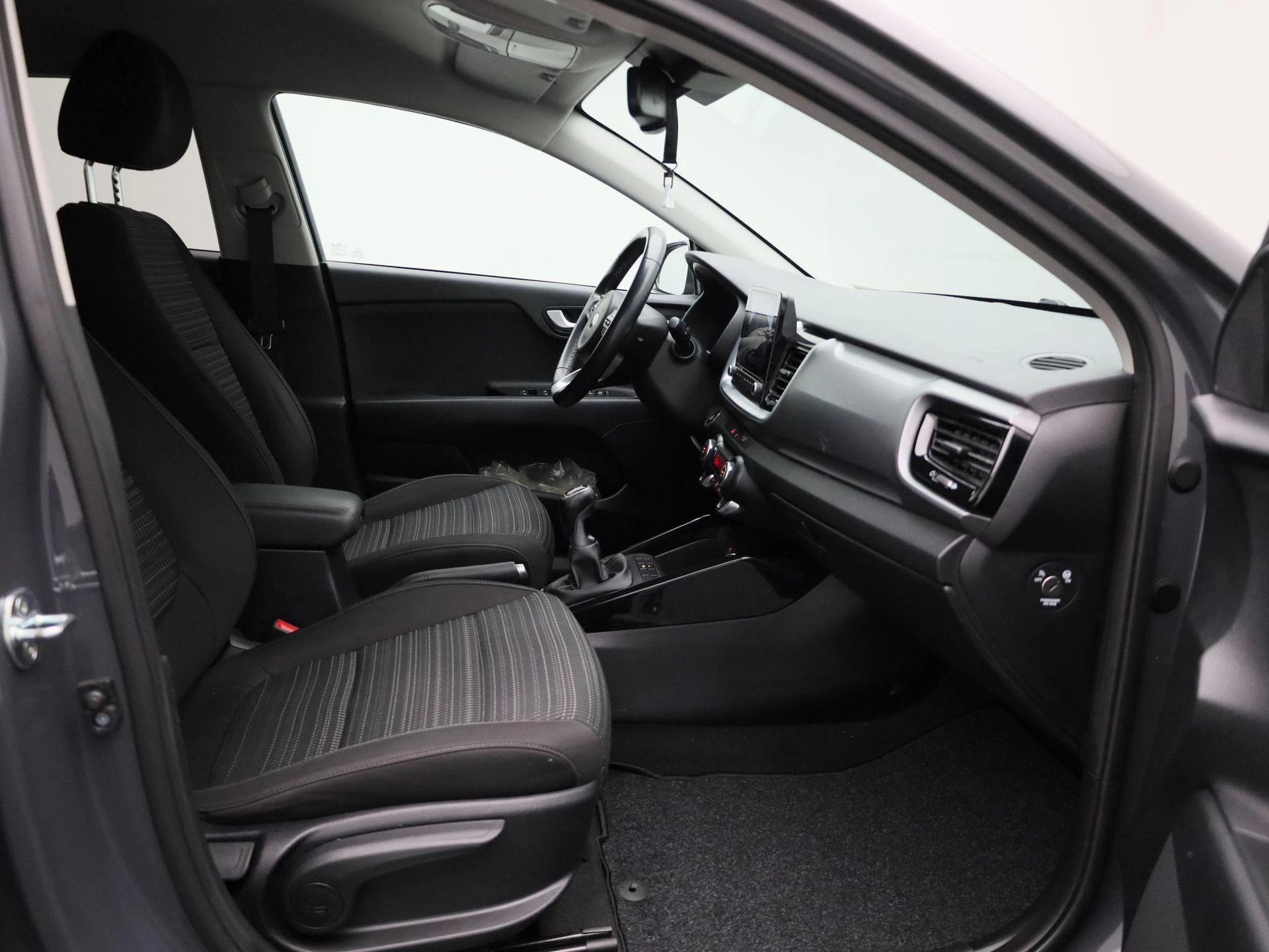 Kia-Stonic-image-29
