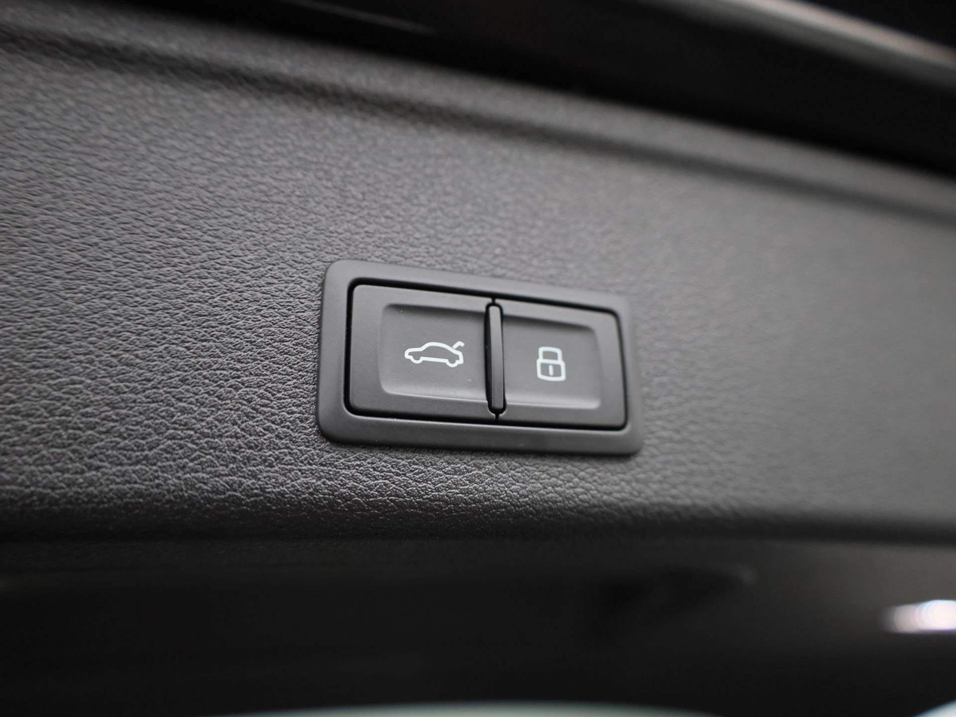 Audi-A4-image-13