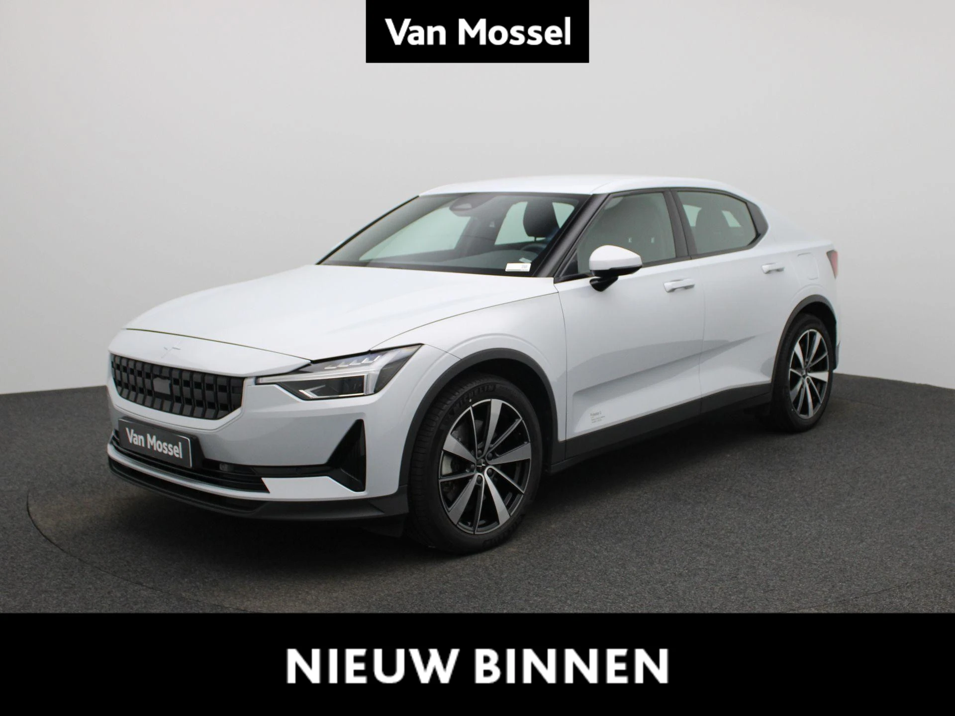 Polestar-2-image-0