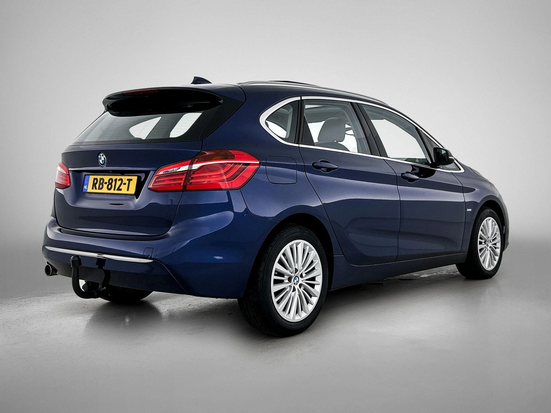BMW-2 Serie-image-3