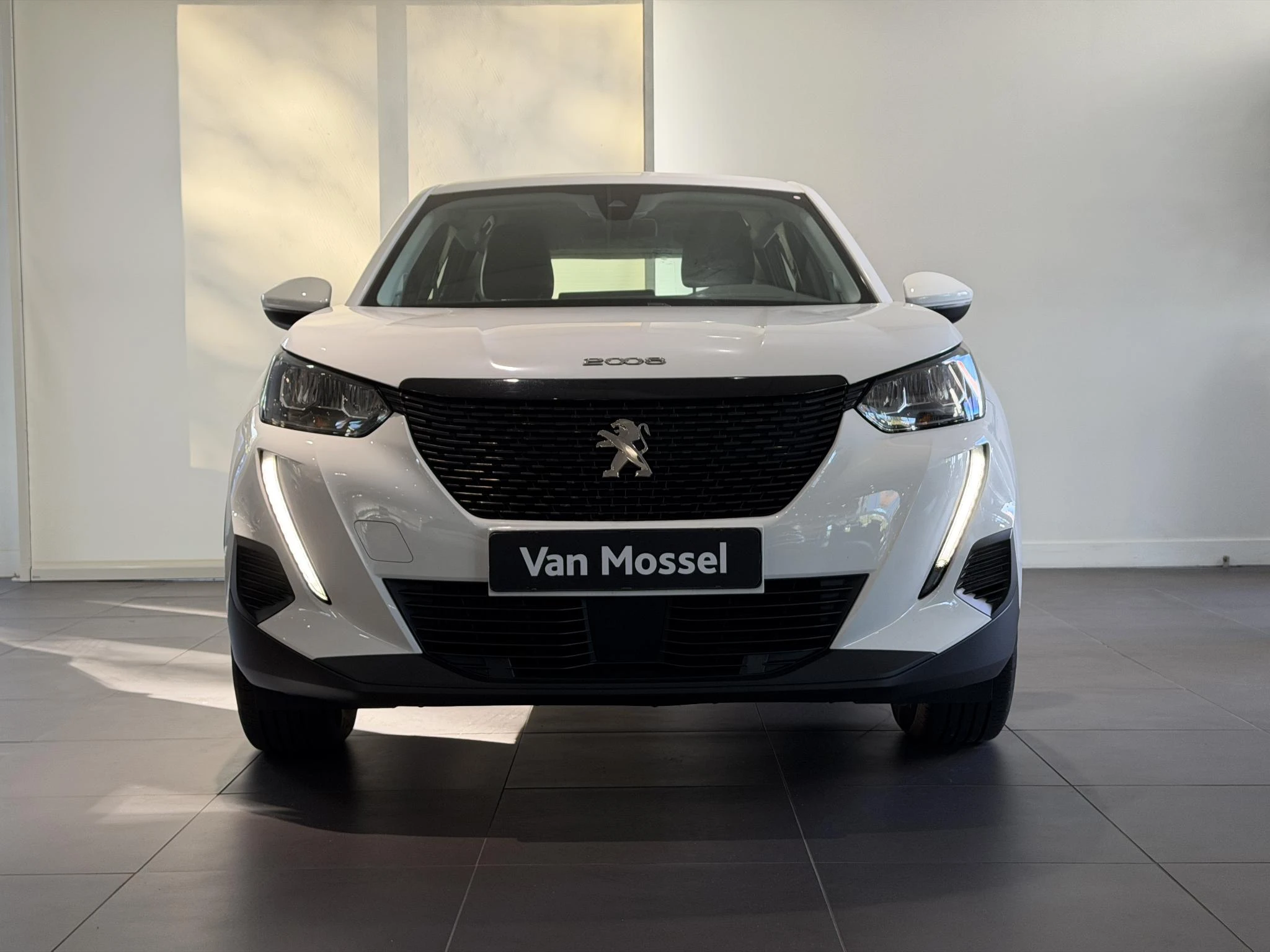 Peugeot-2008-image-1