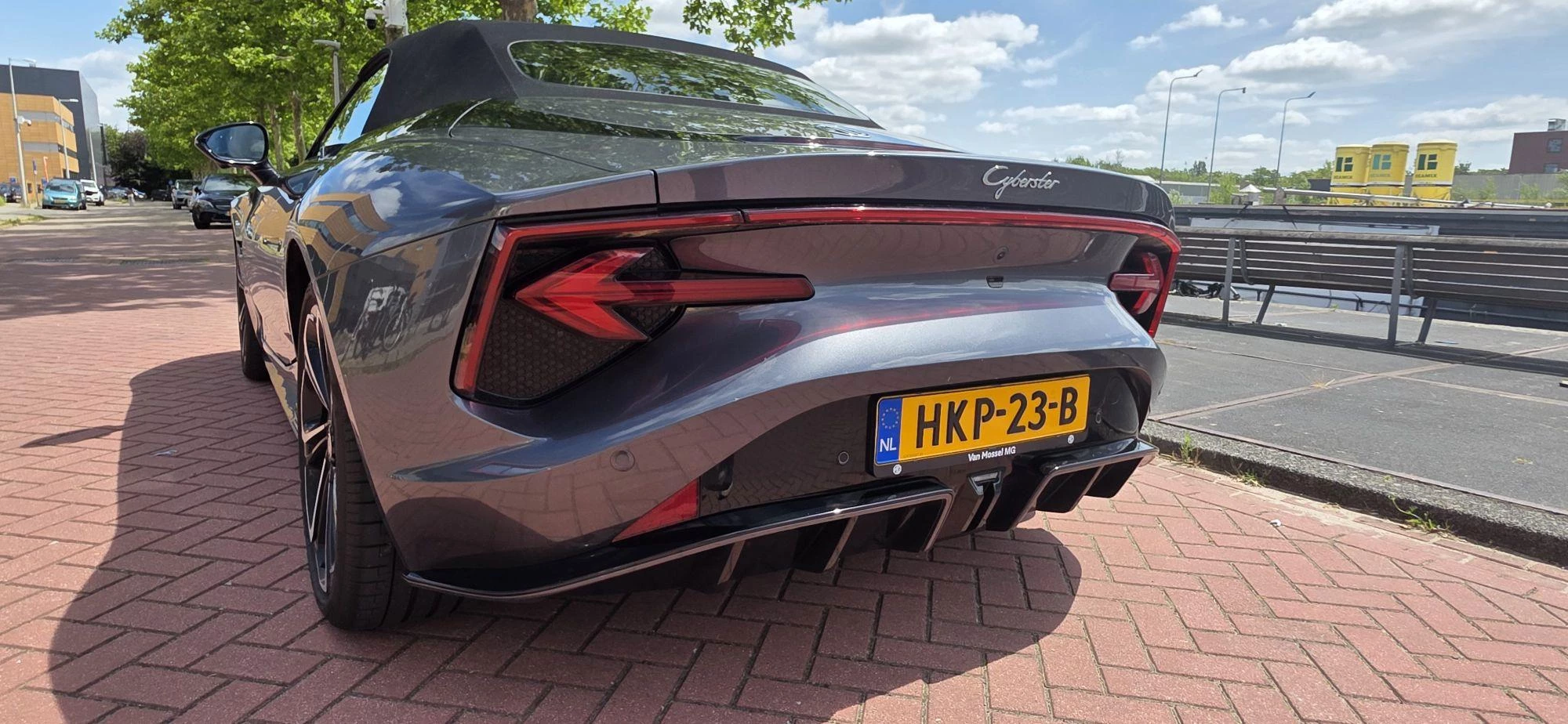 MG Cyberster GT 77kWh