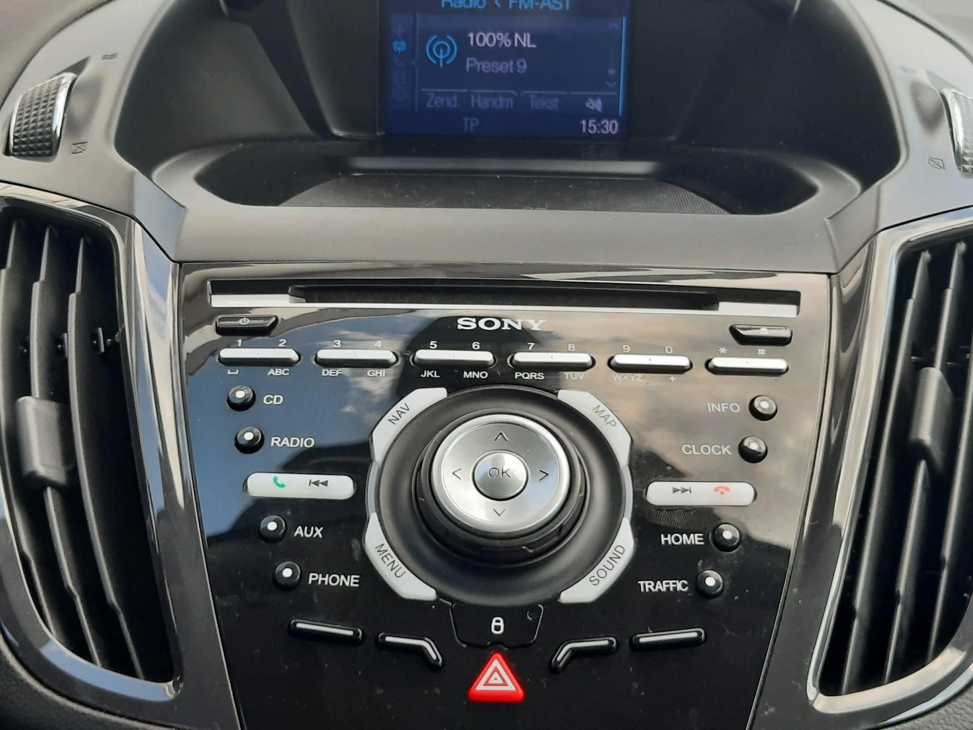 Ford-Kuga-image-15