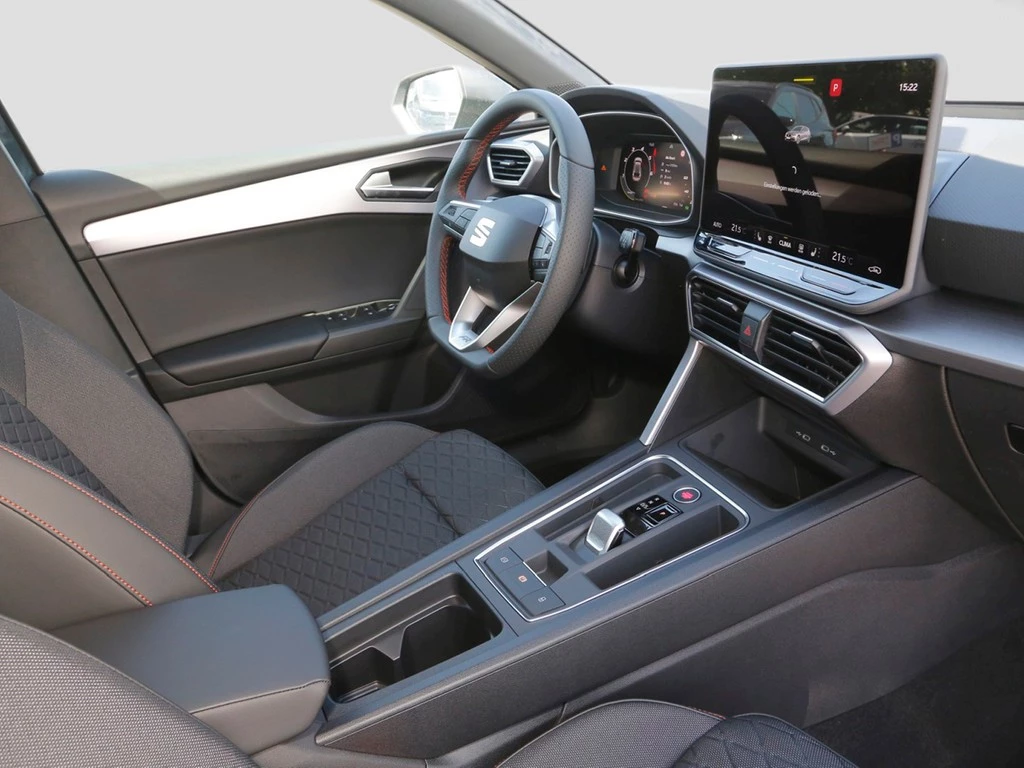 SEAT Leon 2.0 TDI UPE 45.010 FR Navi Asssit 18" Cam