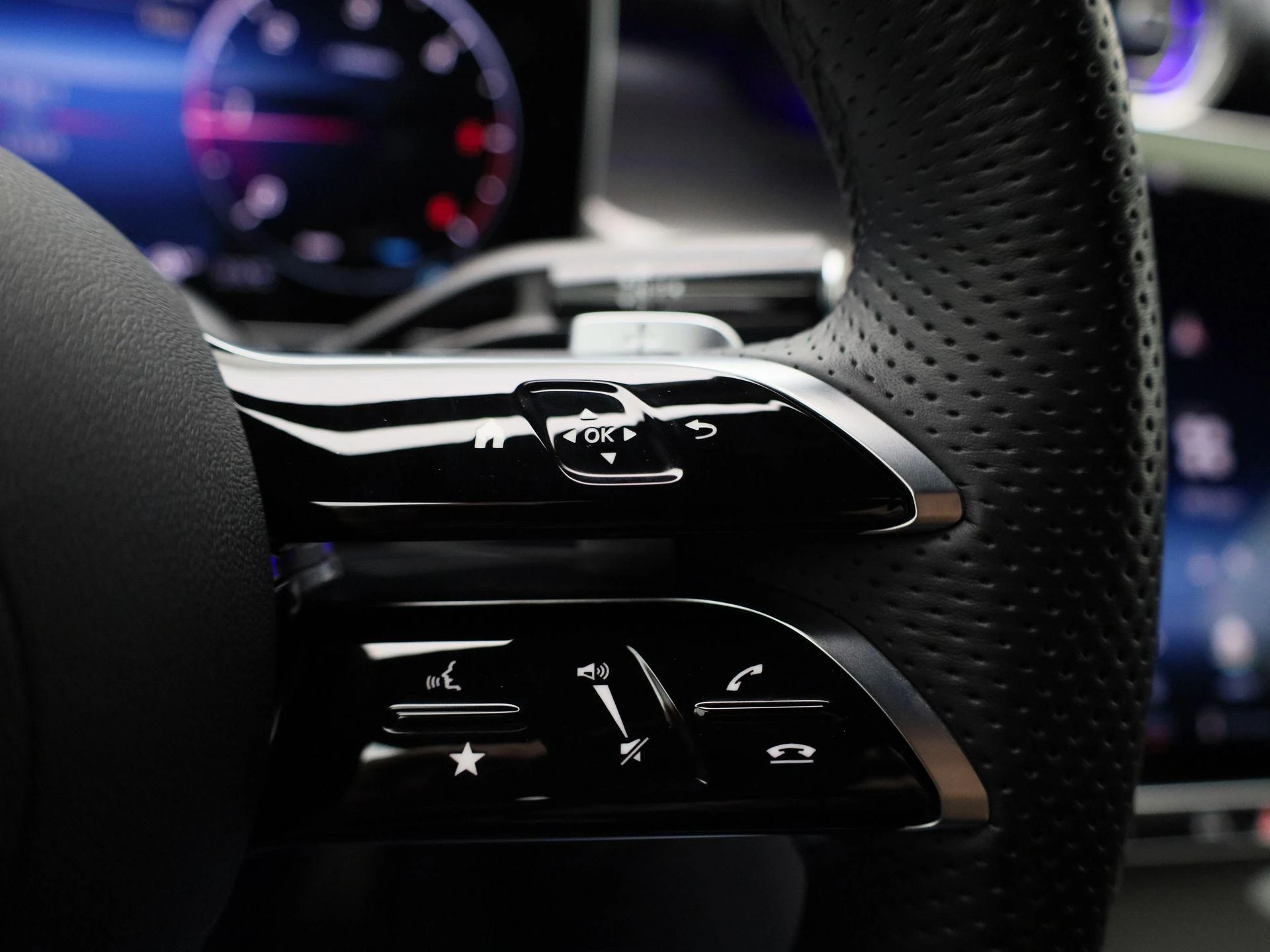 Mercedes-Benz-GLC-image-20