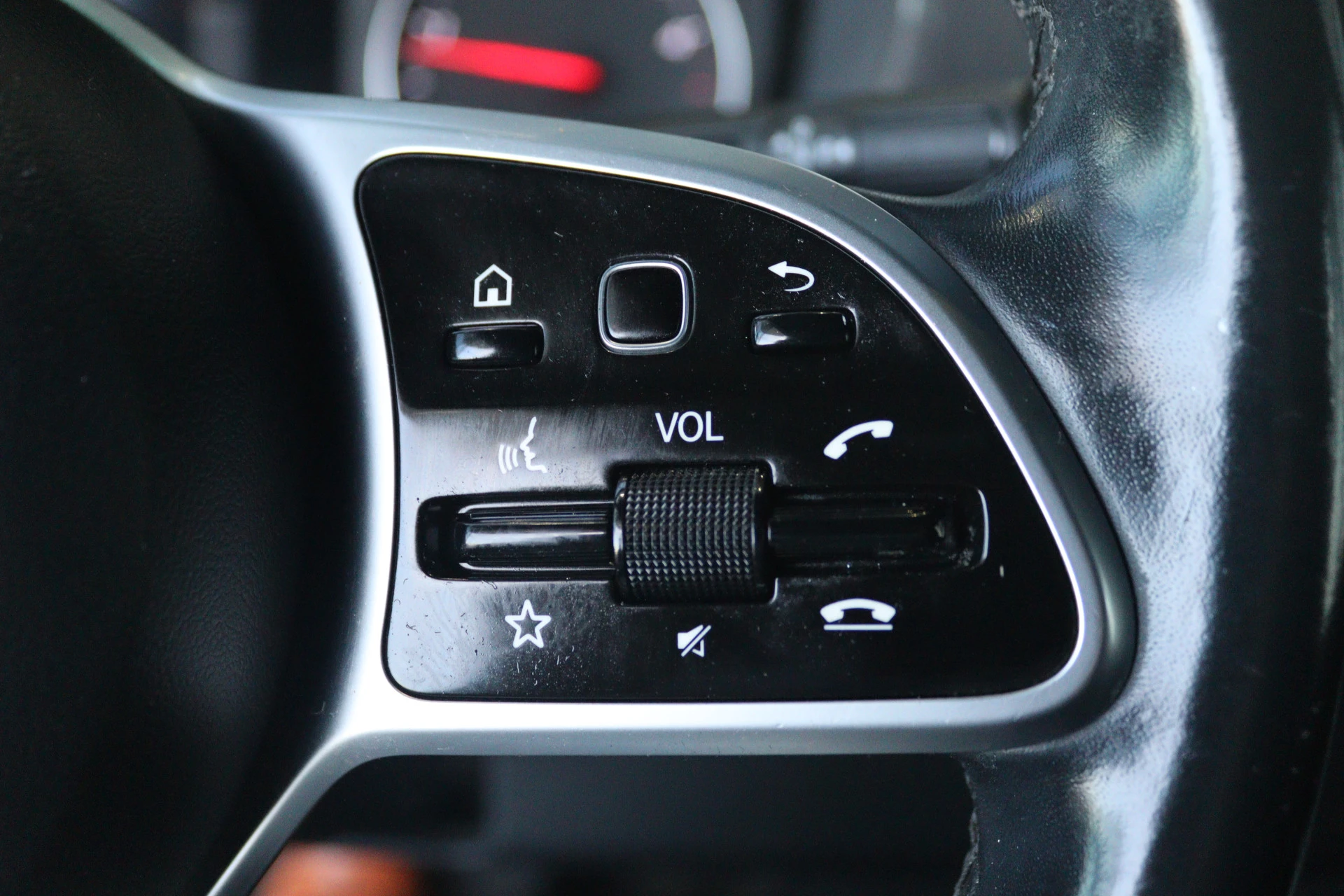 Mercedes-Benz-Sprinter-image-10