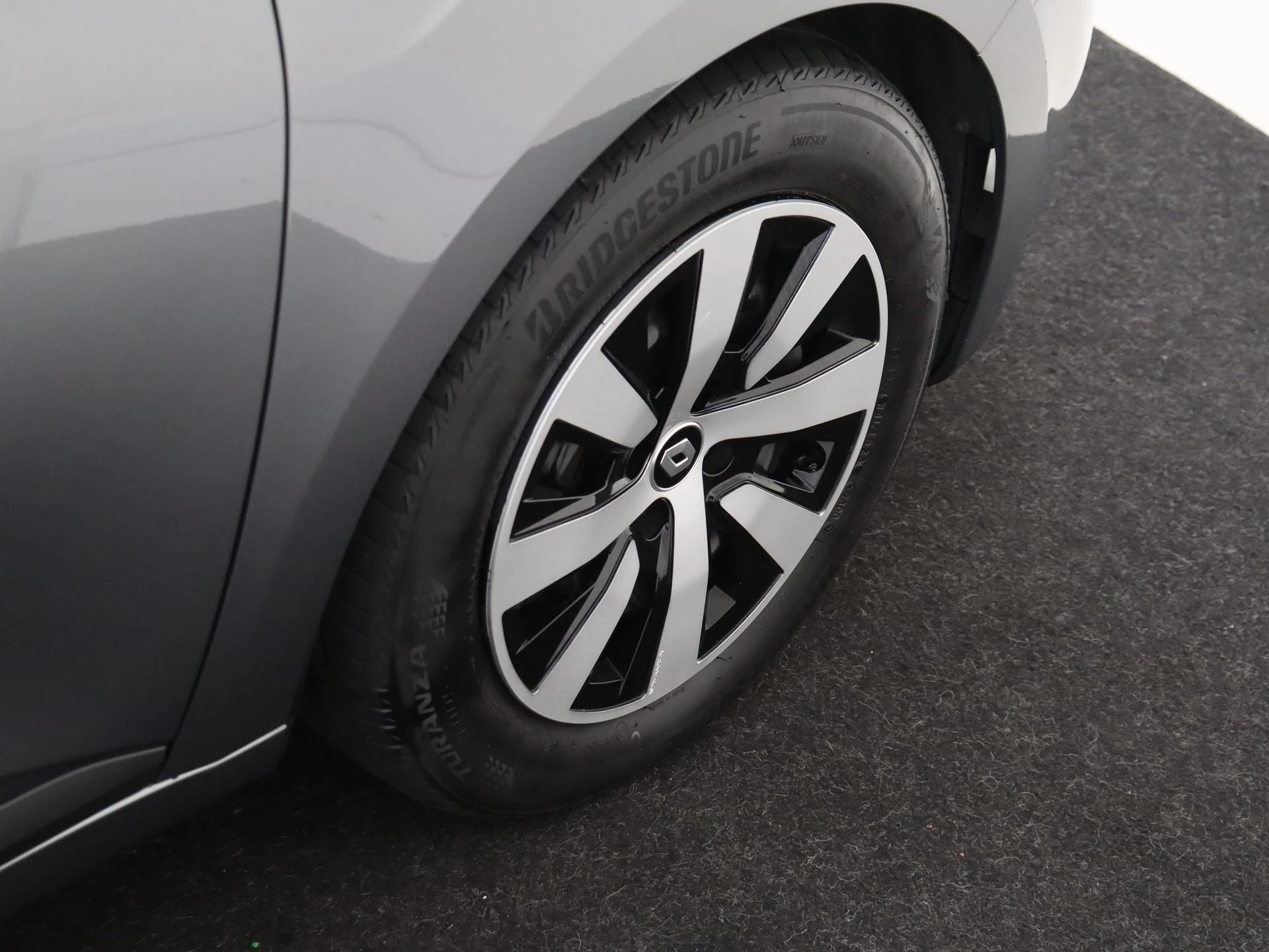 Renault-Clio-image-10